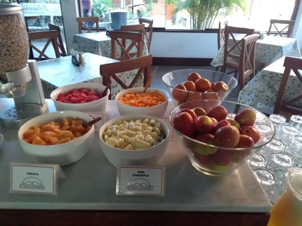 Breakfast in Hotel El Huacachinero- Hotel Familiar