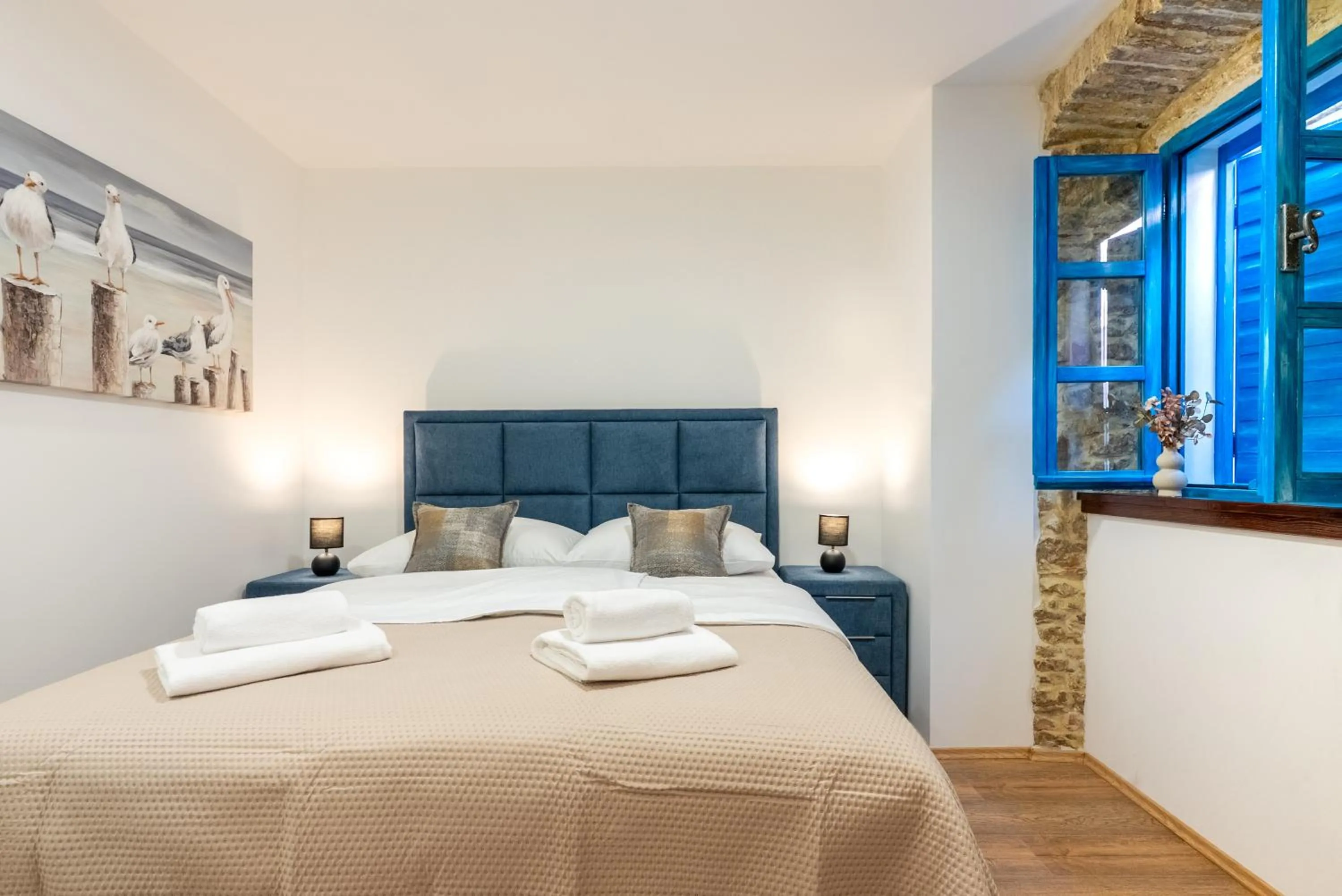 Bed in City Premium Heritage