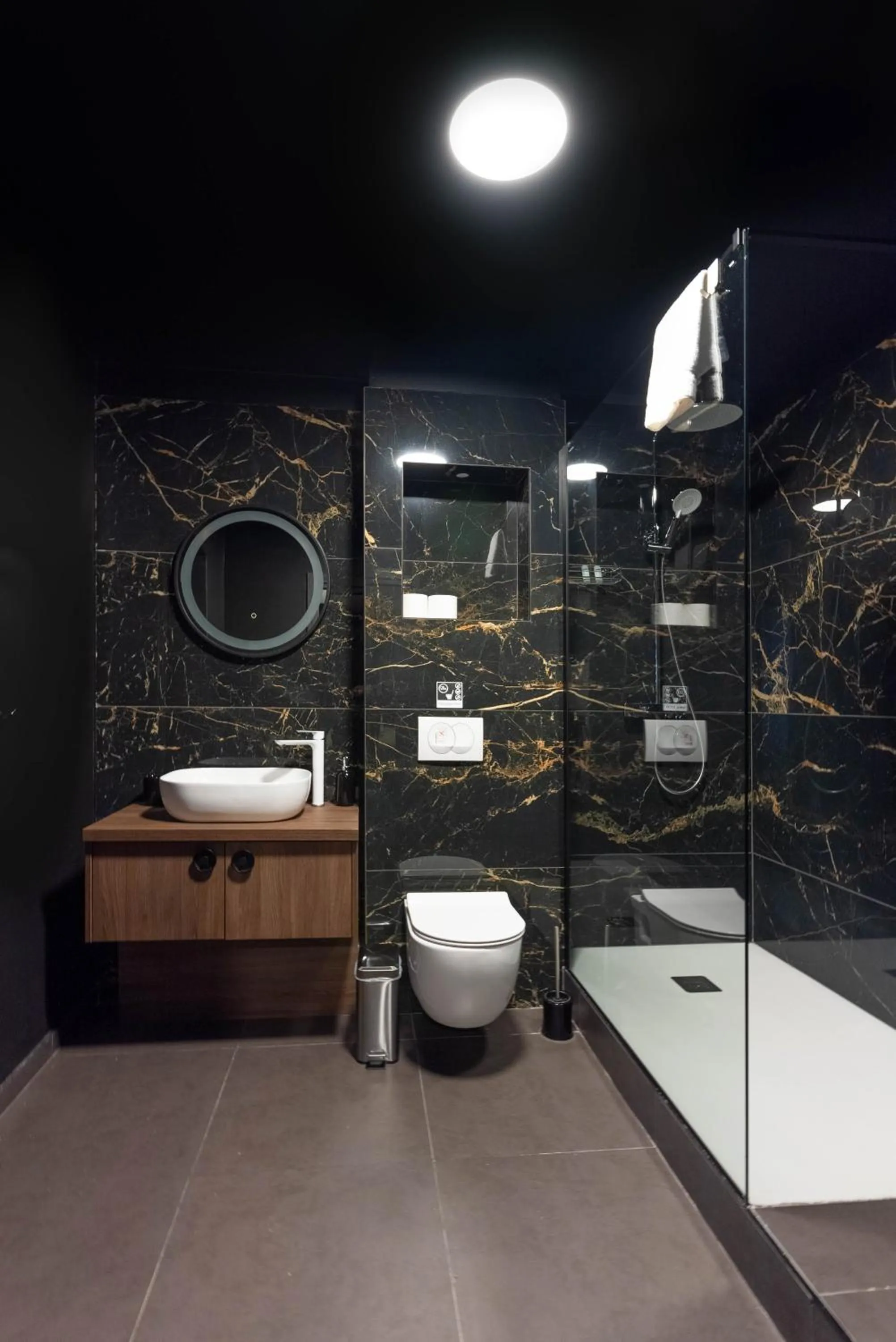 Shower in City Premium Heritage