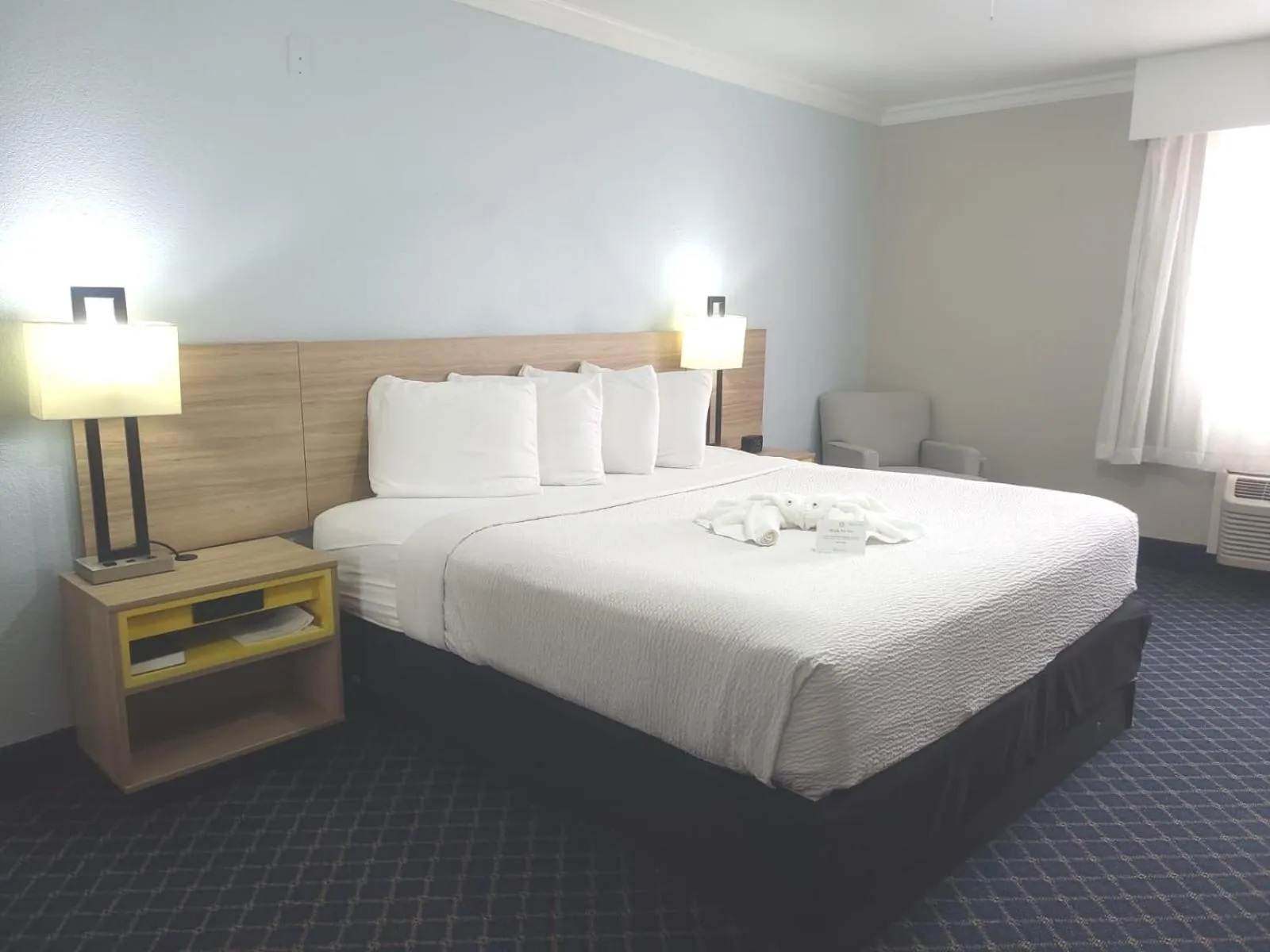 Bed in Days Inn by Wyndham Dalhart