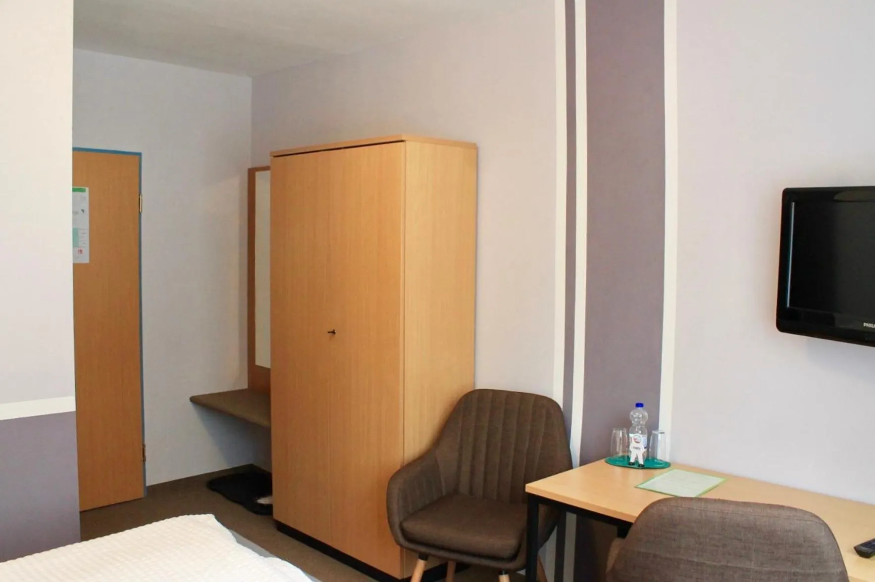 Photo of the whole room in Hotel Carolaruh