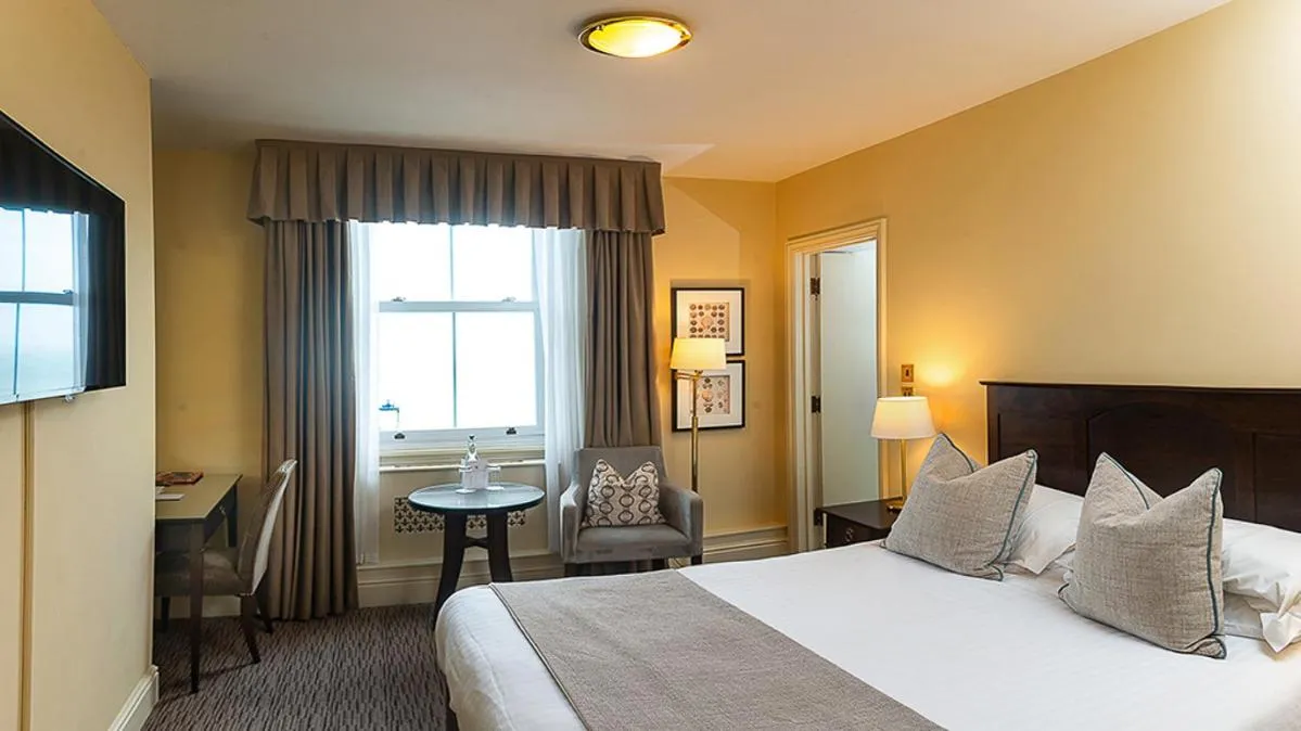 Sea View Glimpse  in St George's Hotel - Llandudno