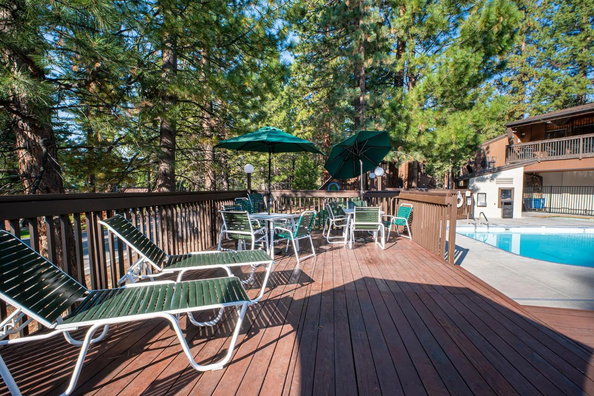sunbed in Club Tahoe Resort