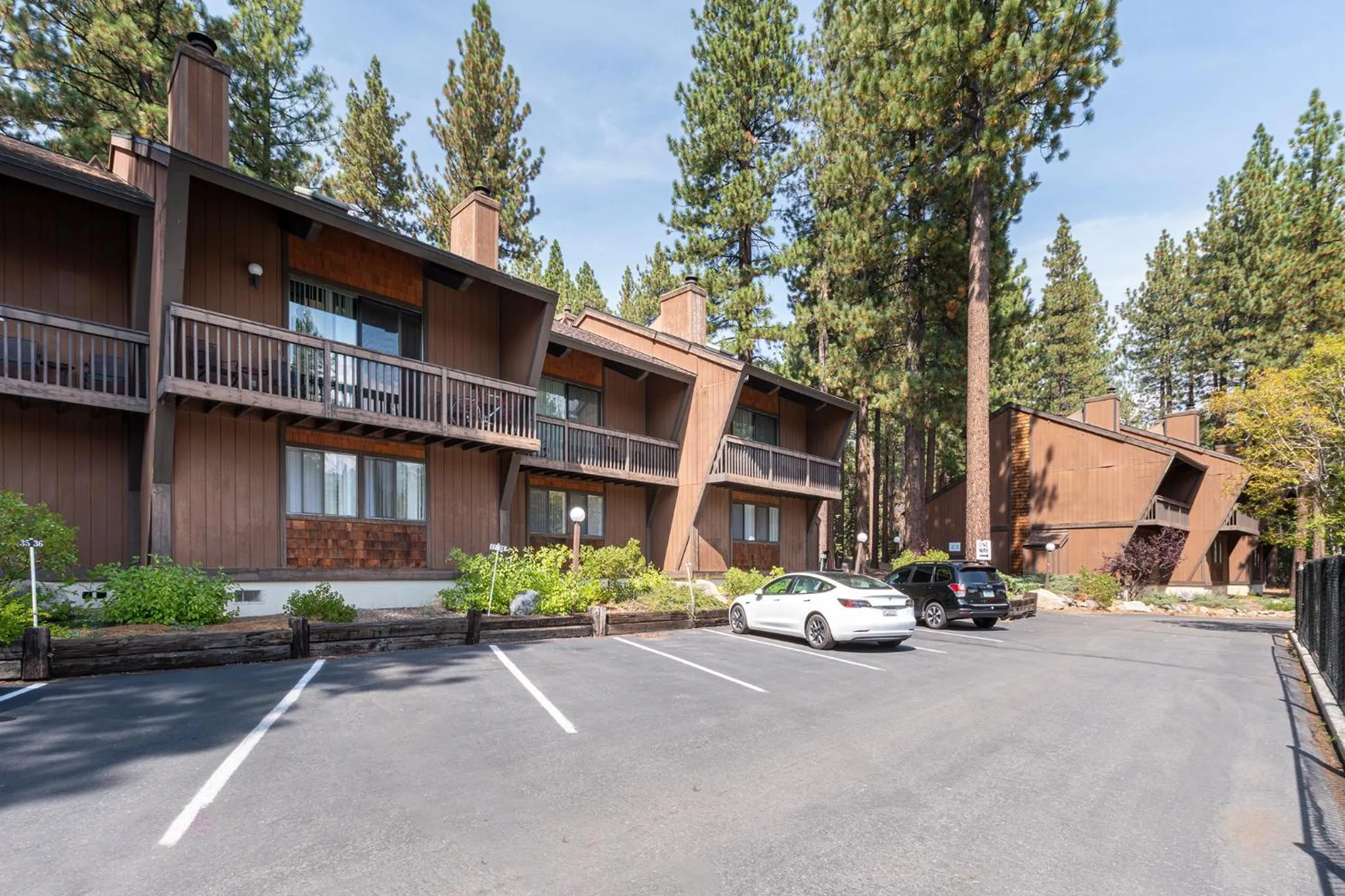 Property building in Club Tahoe Resort