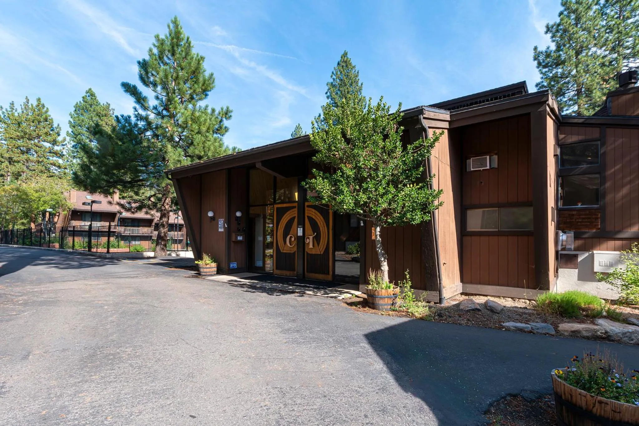Property building in Club Tahoe Resort