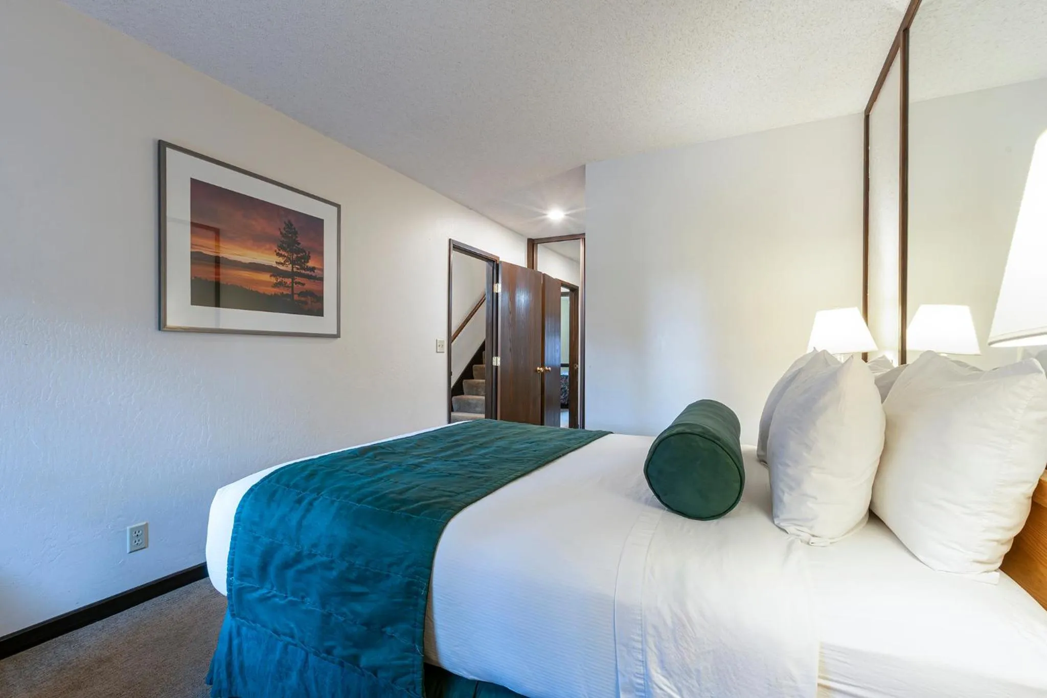 Bedroom, Bed in Club Tahoe Resort