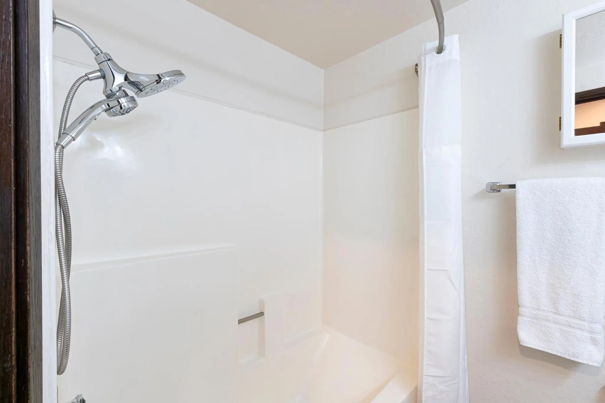 Shower in Club Tahoe Resort