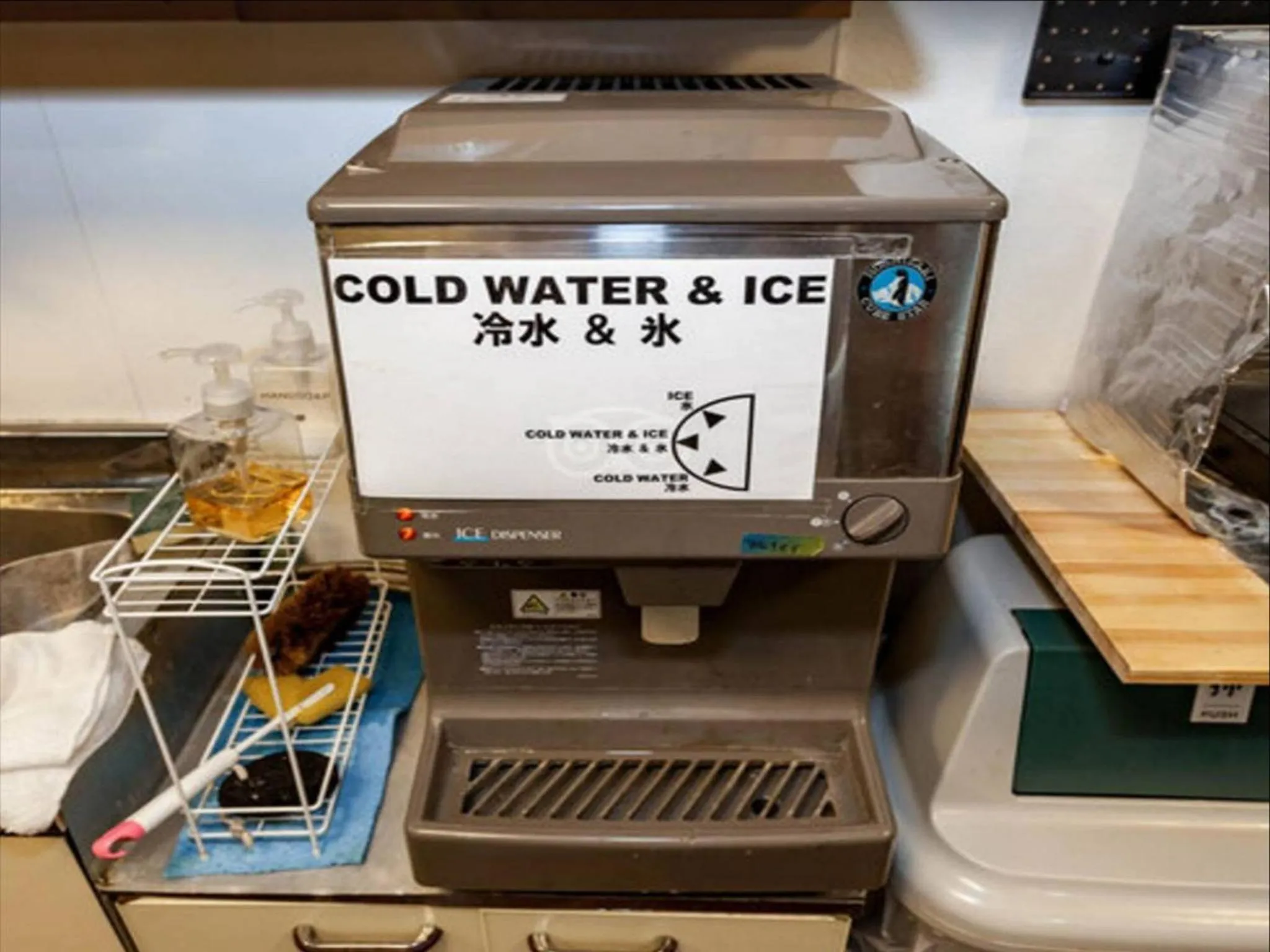 Food and drinks in Hotel Raizan North