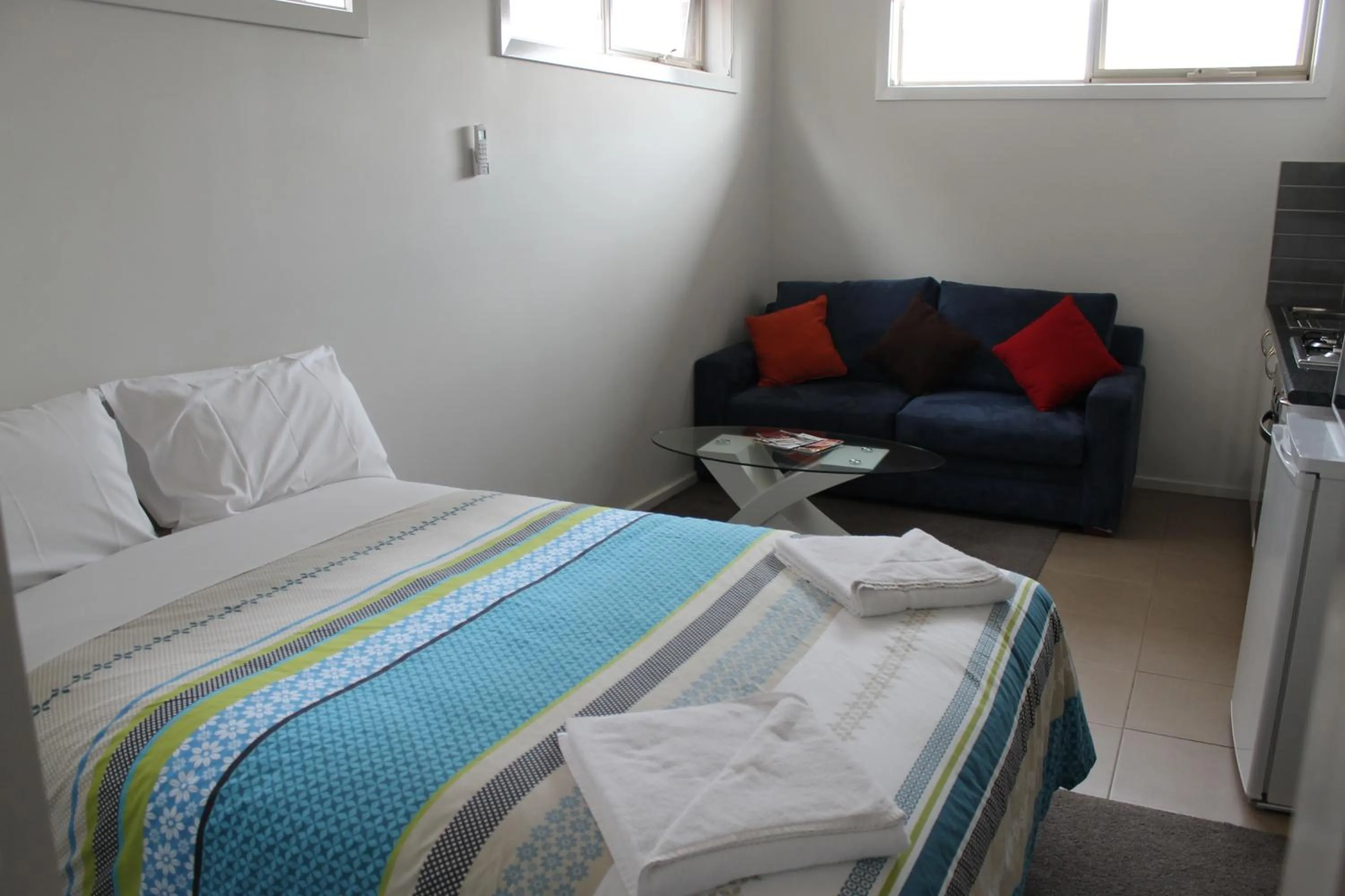 Bedroom, Bed in McKillop Geelong by Gold Star Stays