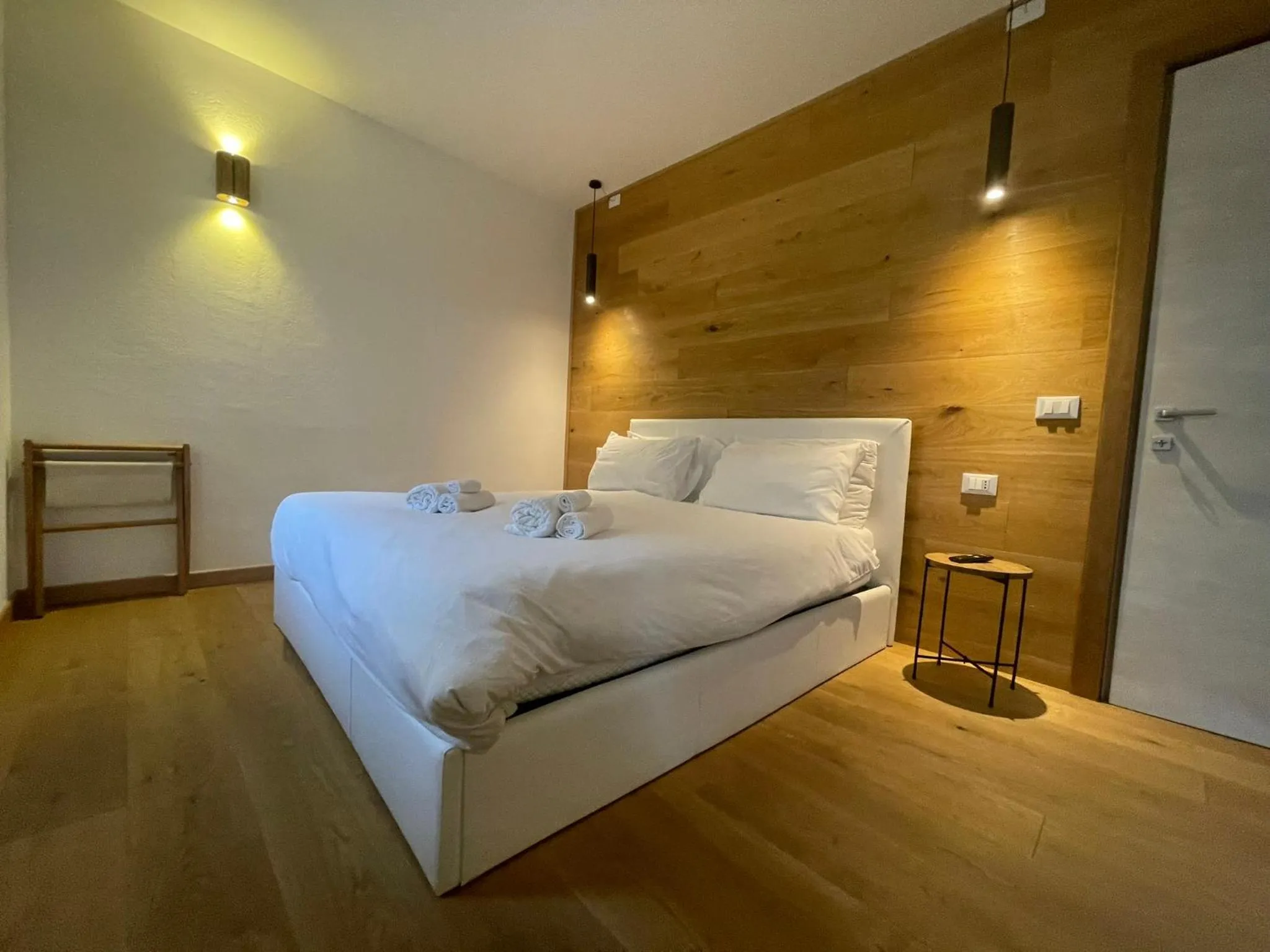 Bed in SnowLake Suite & Apartment