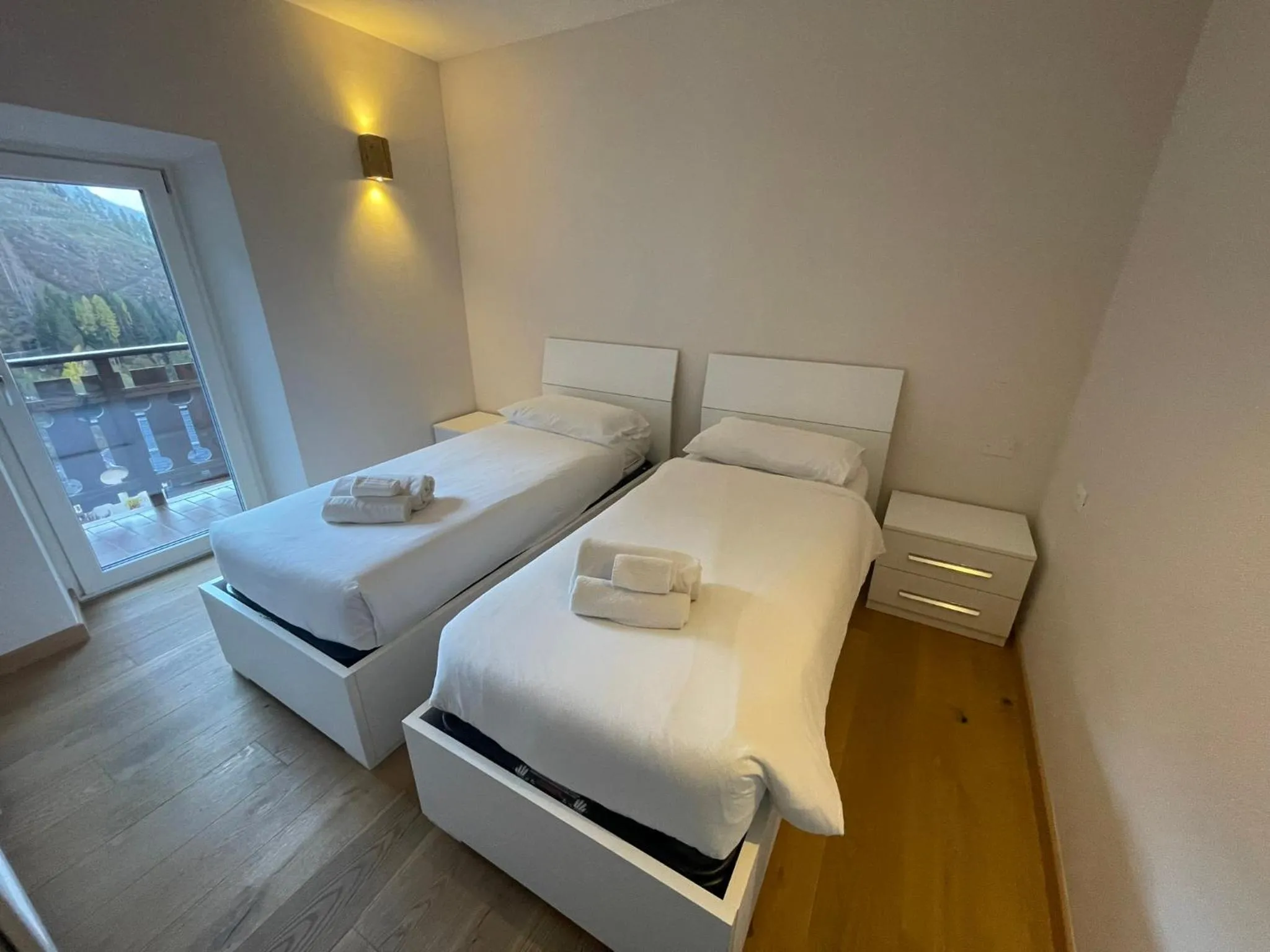 Bed in SnowLake Suite & Apartment