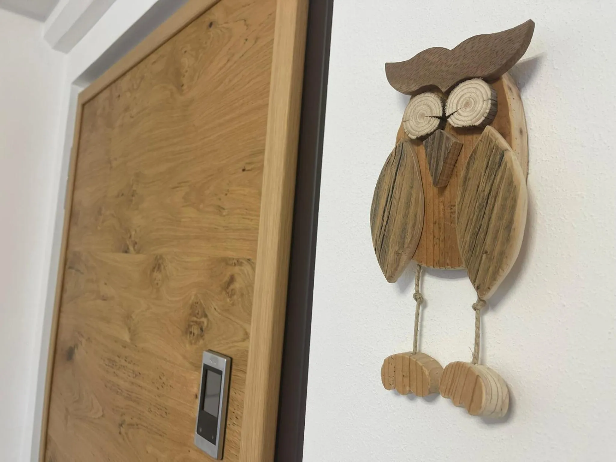 Decorative detail in SnowLake Suite & Apartment