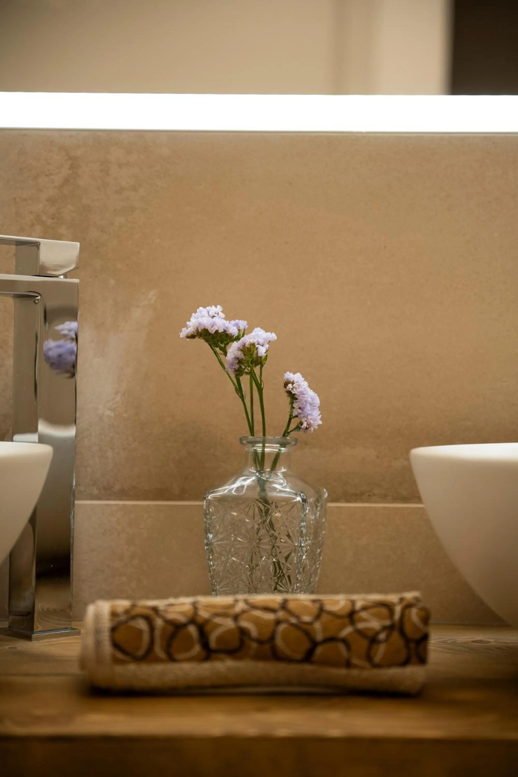 Bathroom in SnowLake Suite & Apartment