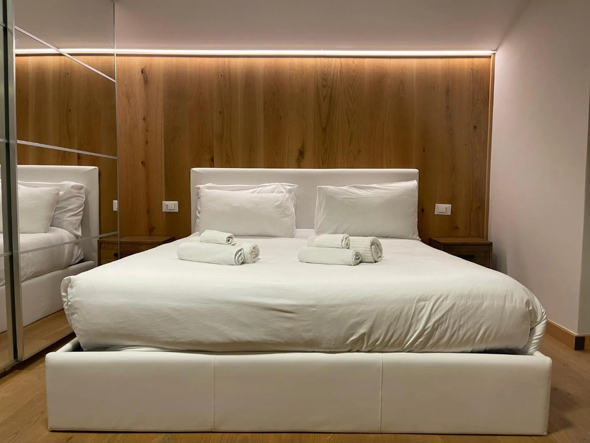 Bed in SnowLake Suite & Apartment