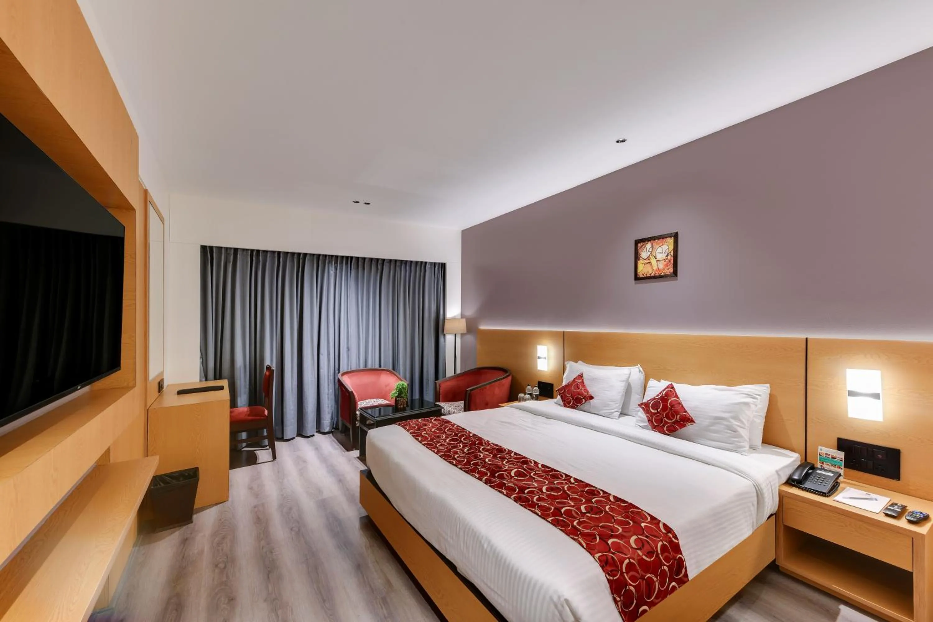 Bed in Quality Inn Regency, Nashik