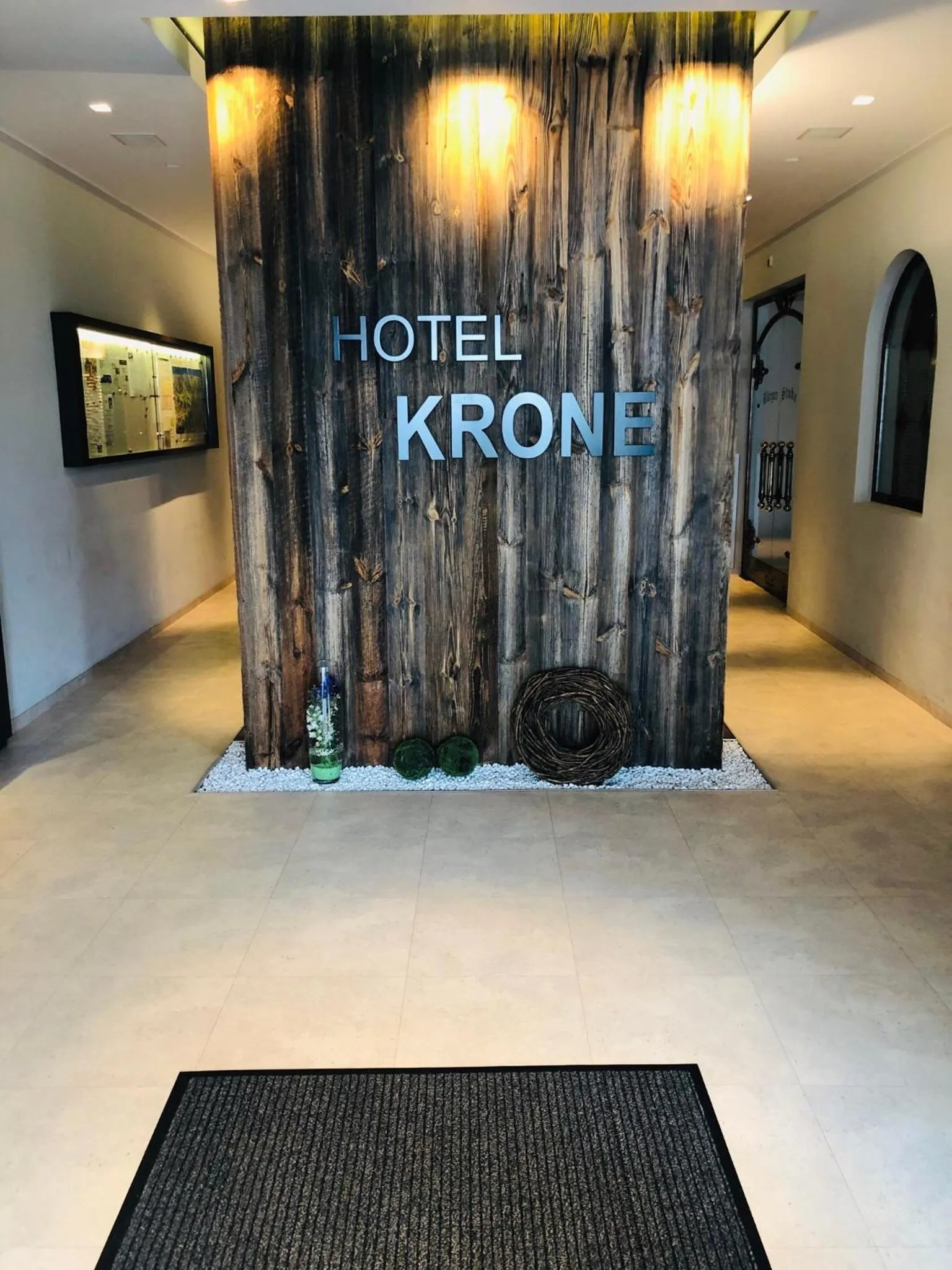 Logo/Certificate/Sign in Hotel Krone