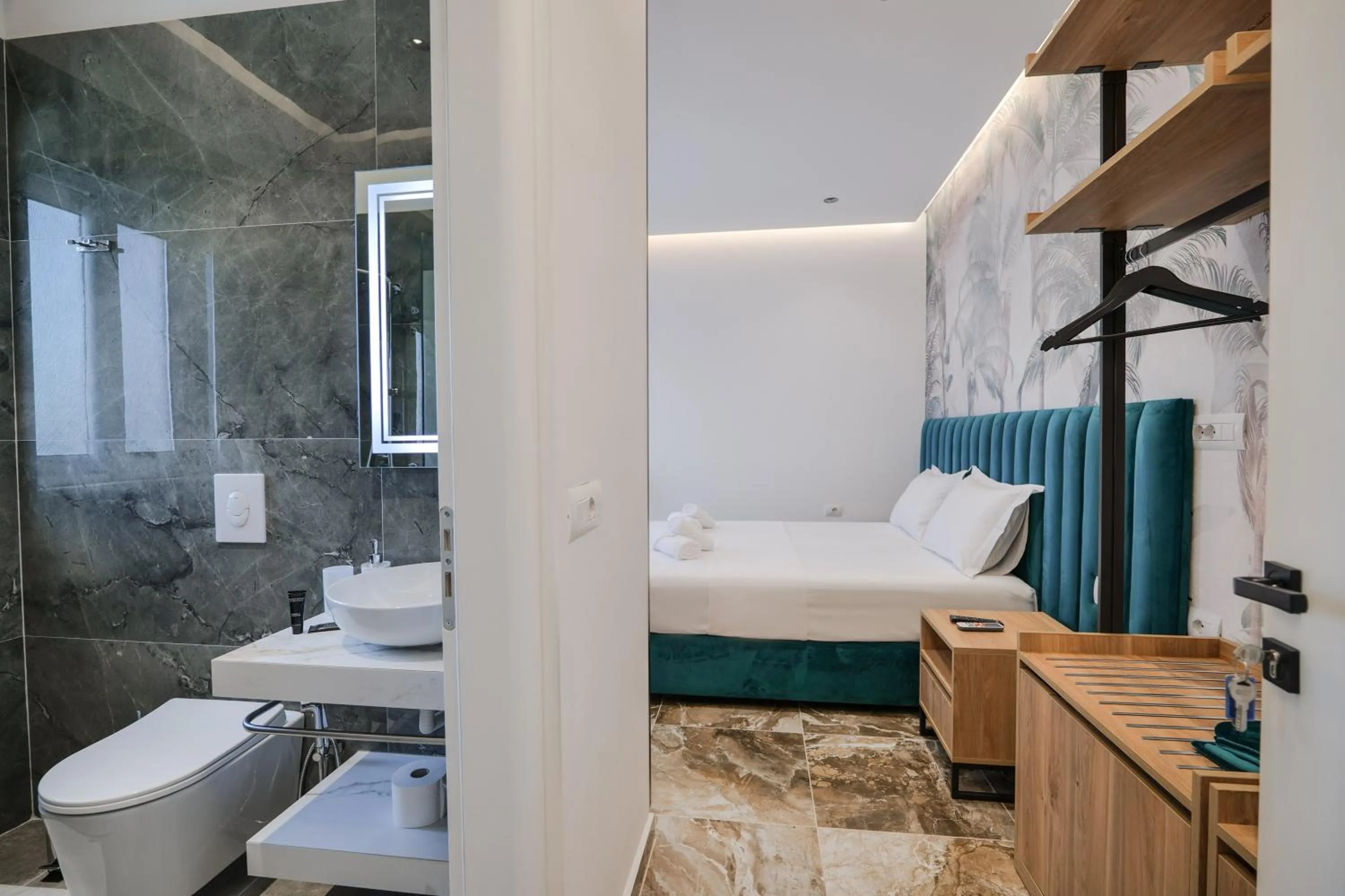 Bathroom, Bed in La Maison Boutique Hotel