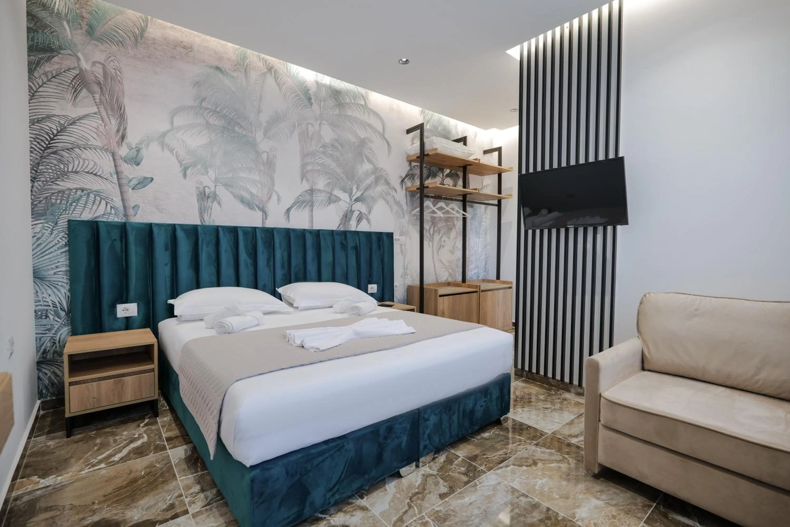 Photo of the whole room, Bed in La Maison Boutique Hotel