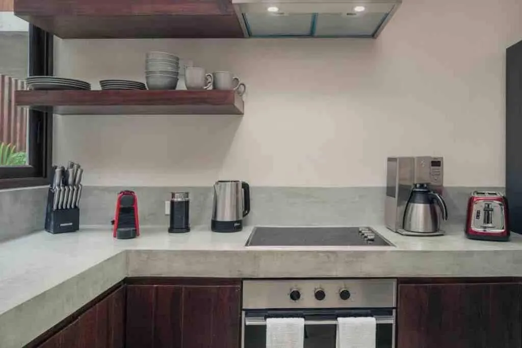 Coffee/tea facilities in Luxury 2 BDR 2 BTH 2 Bikes Jacuzzi FibOptic WiFi.