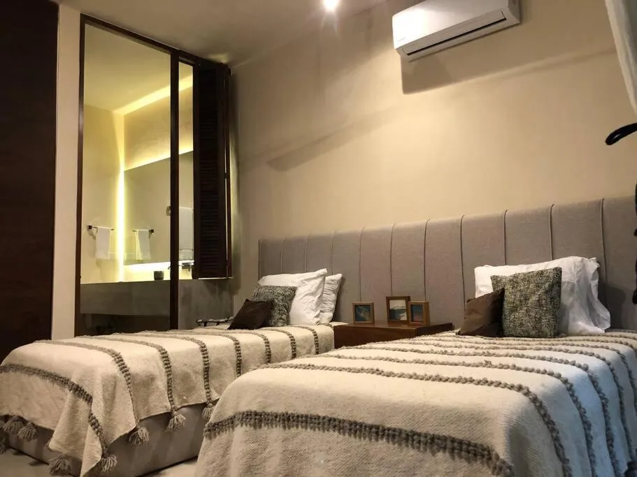 Bedroom, Bed in Luxury 2 BDR 2 BTH 2 Bikes Jacuzzi FibOptic WiFi.