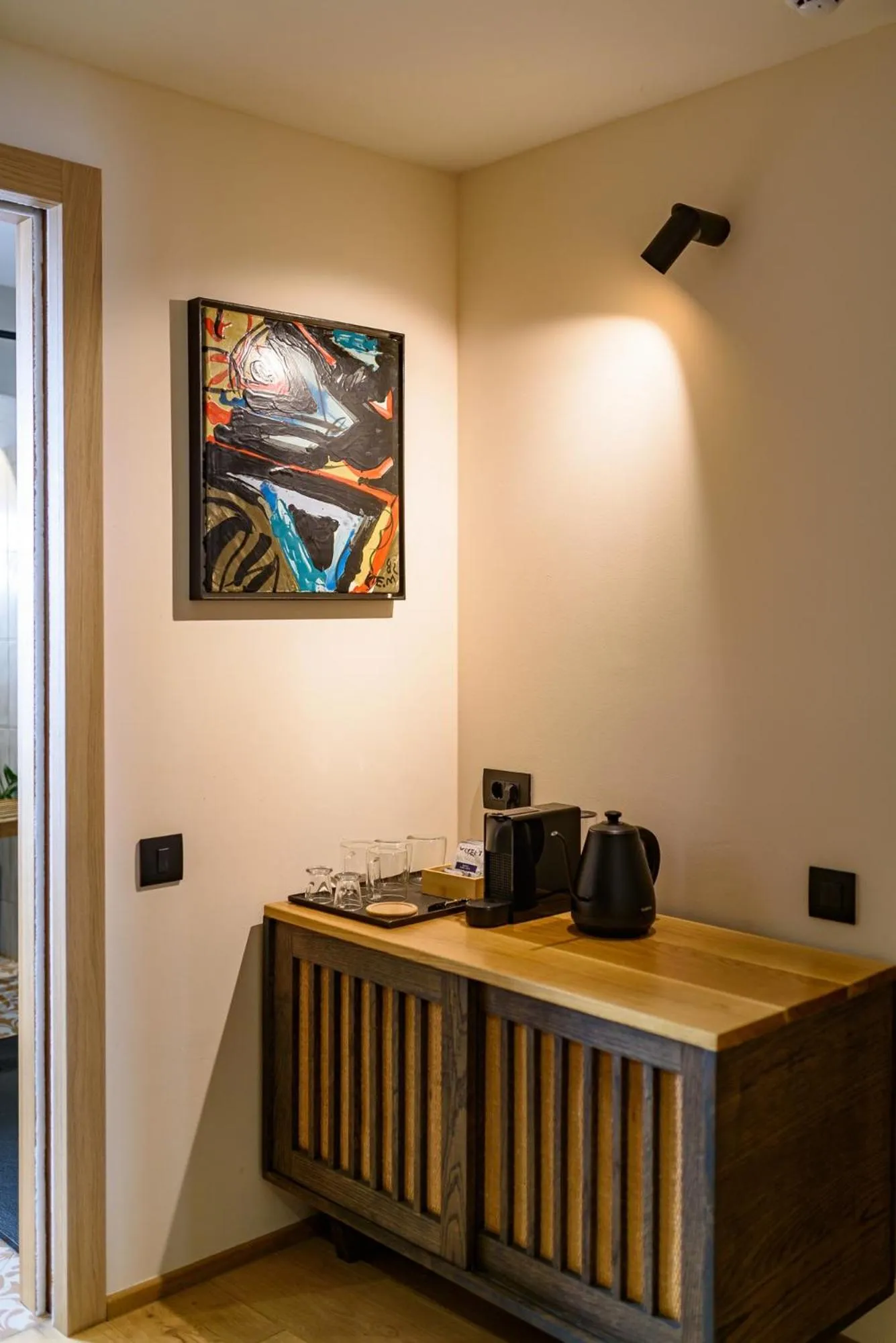 TV and multimedia in 7oaks Noble House