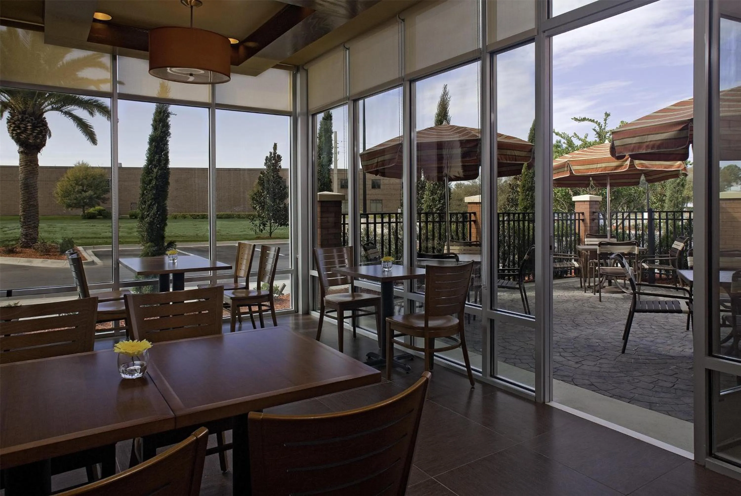 Lounge or bar in Hyatt Place Shenzhen Dongmen