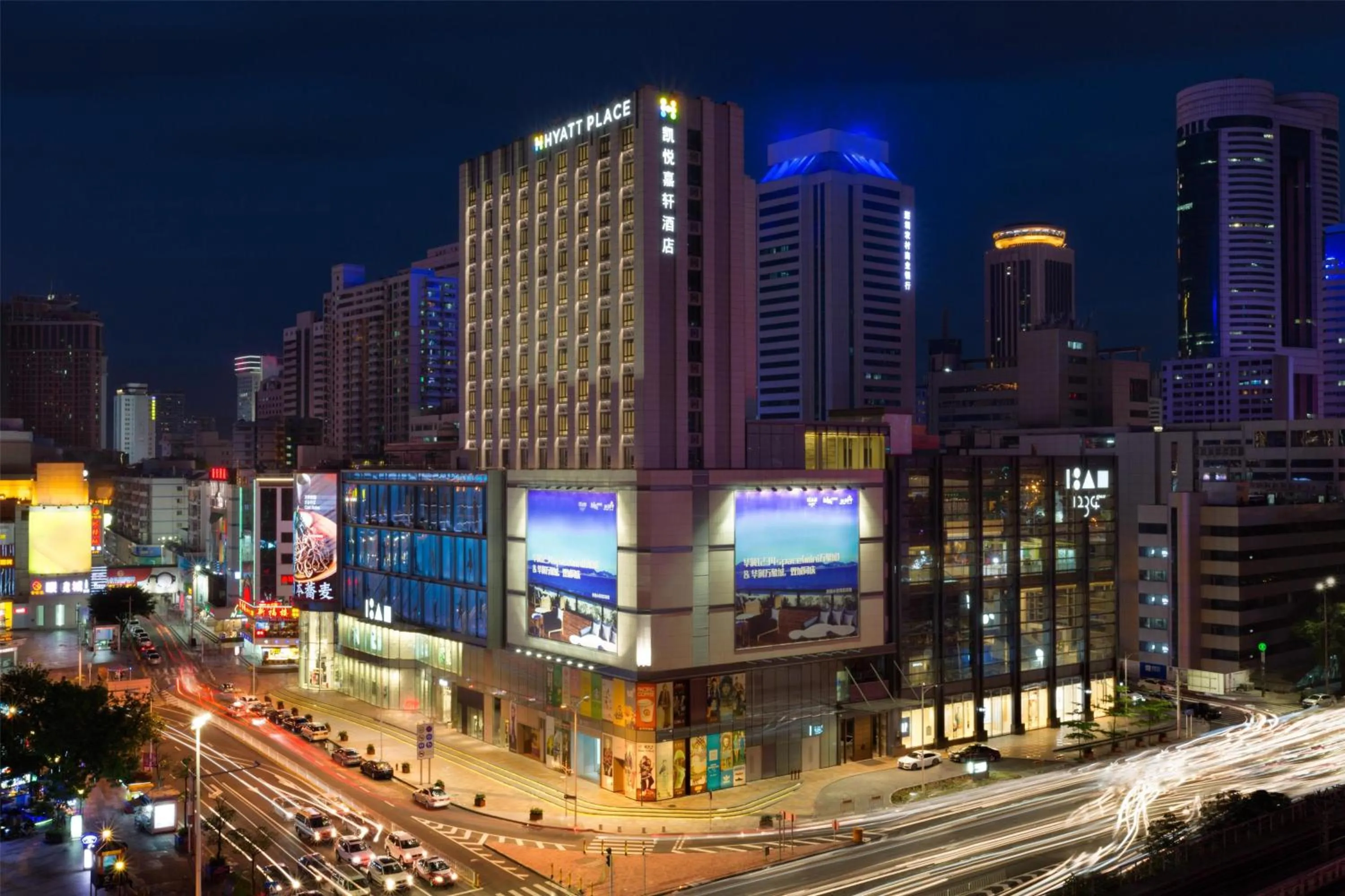 Property building in Hyatt Place Shenzhen Dongmen