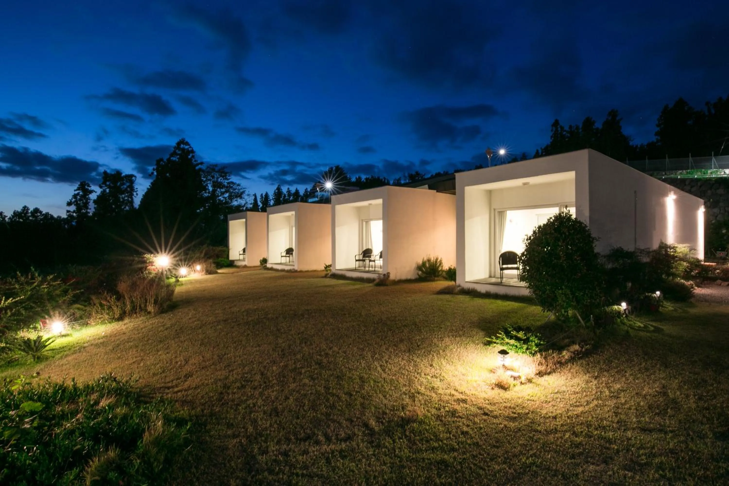 Property building in La Pause Pension