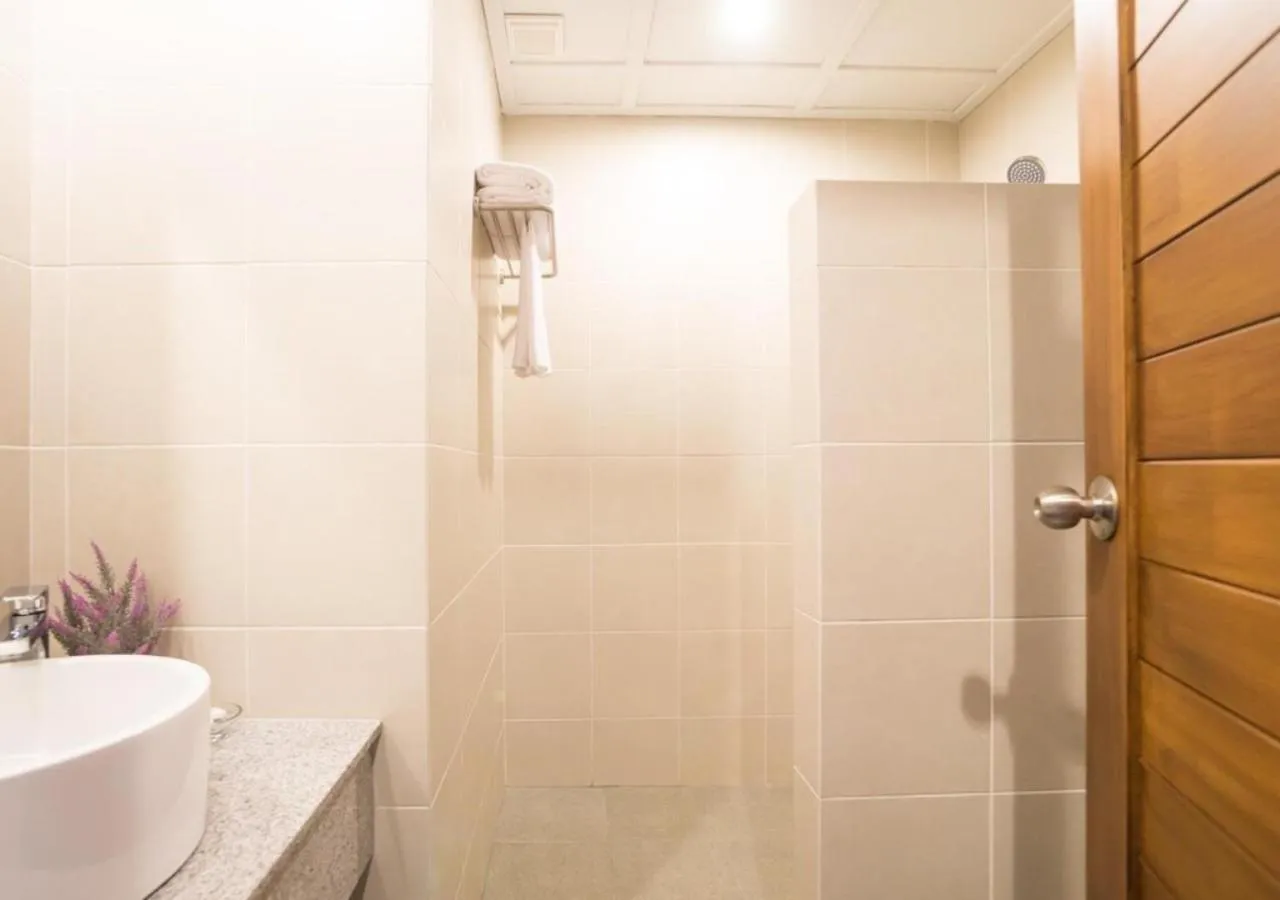 Bathroom in Savotel Hotel