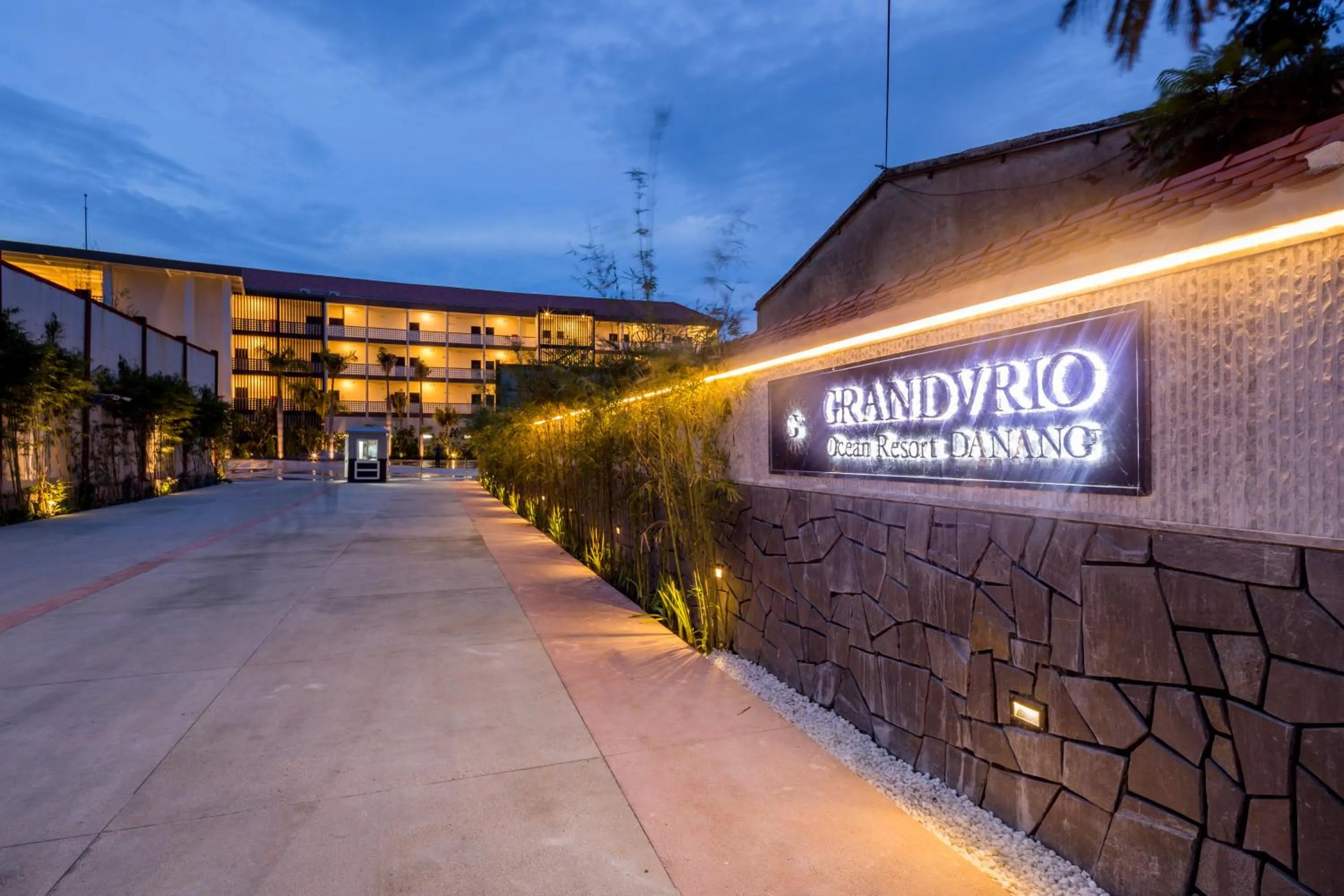 Facade/entrance in Grandvrio Ocean Resort Danang