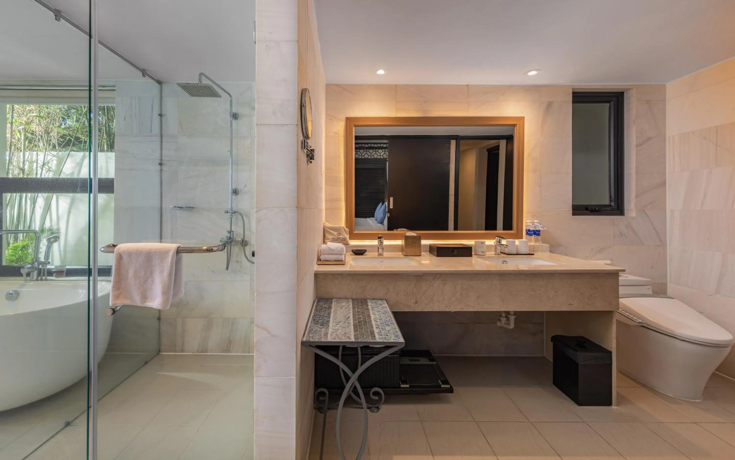 Shower in Grandvrio Ocean Resort Danang