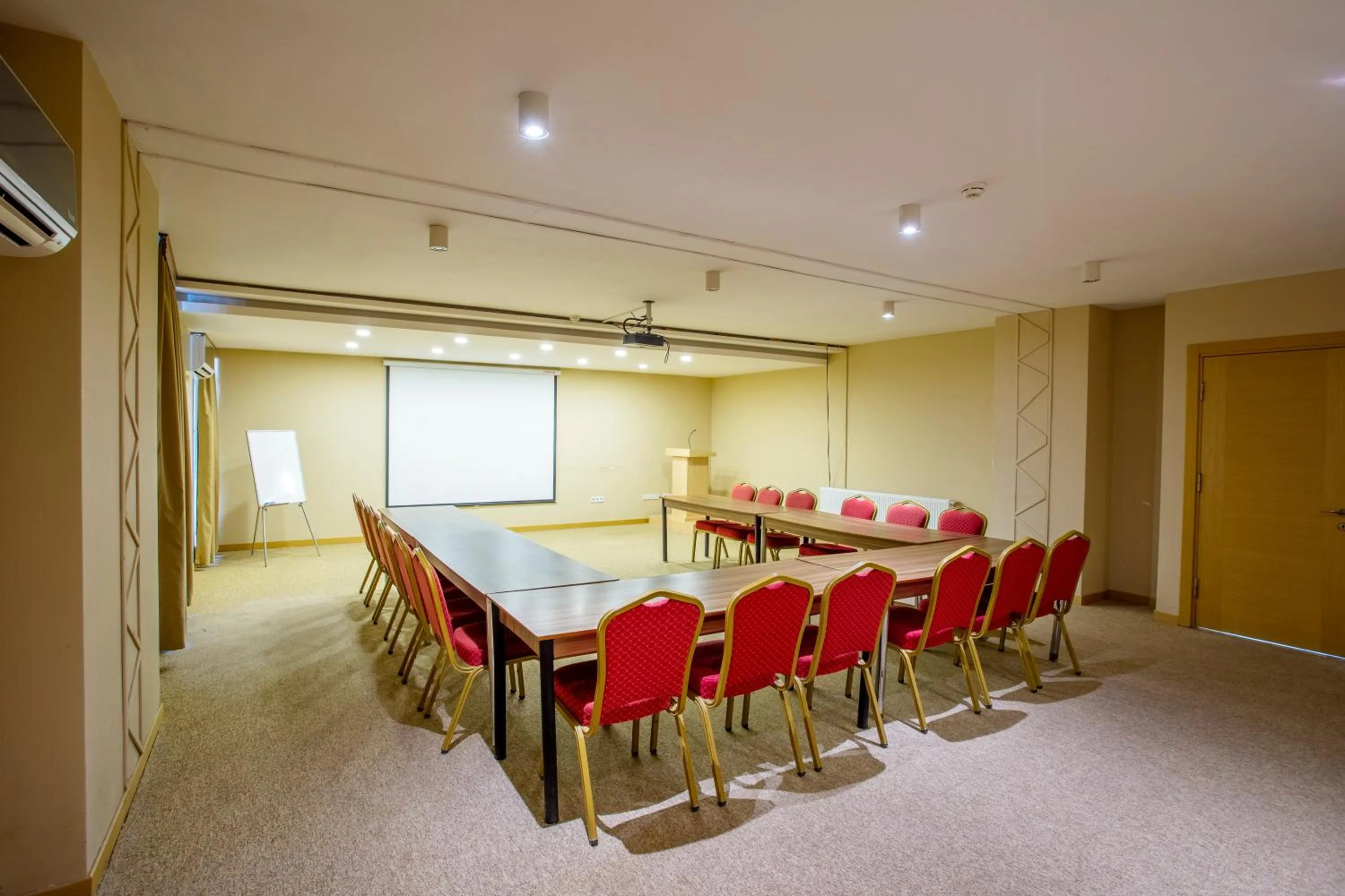 Meeting/conference room in Zeytin Bahcesi Hotel