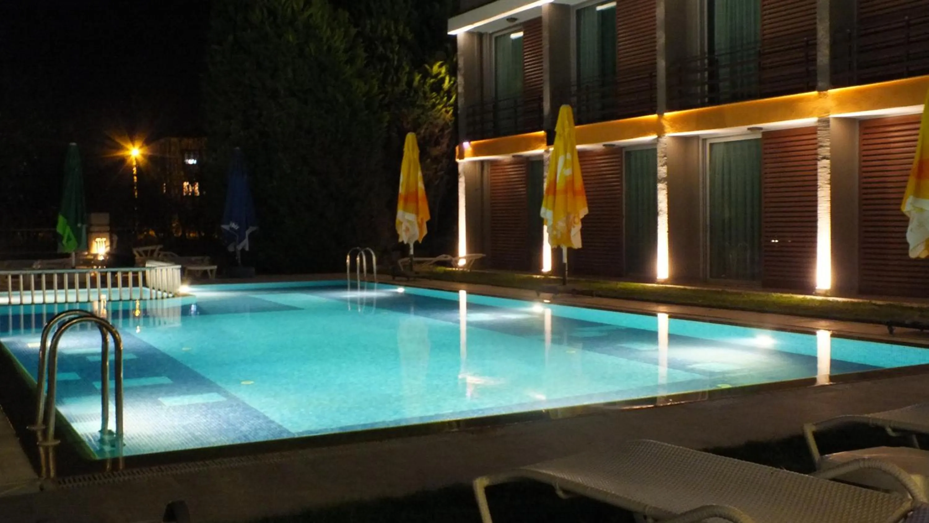 Night in Zeytin Bahcesi Hotel