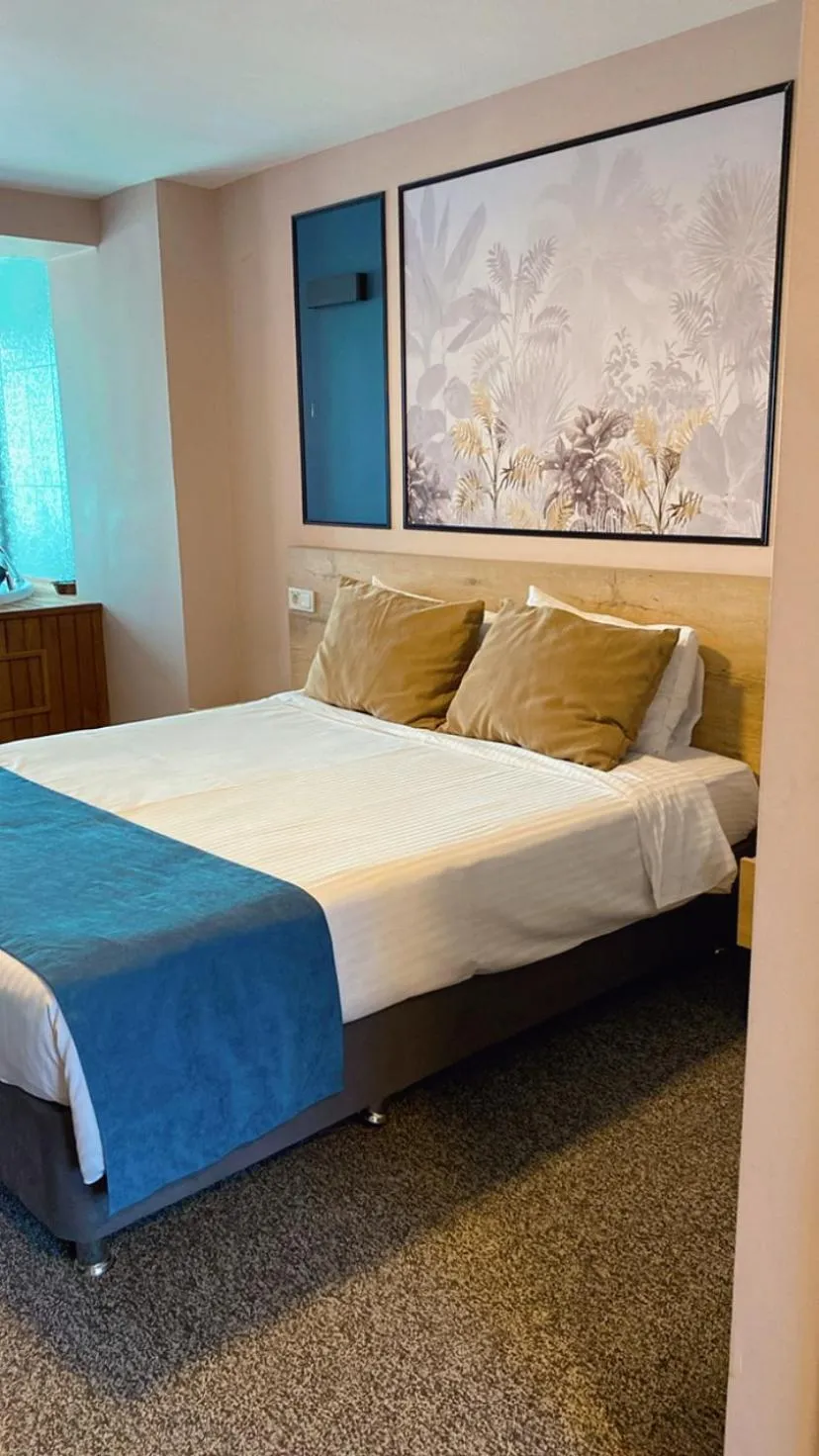 Restaurant/places to eat, Bed in Zeytin Bahcesi Hotel