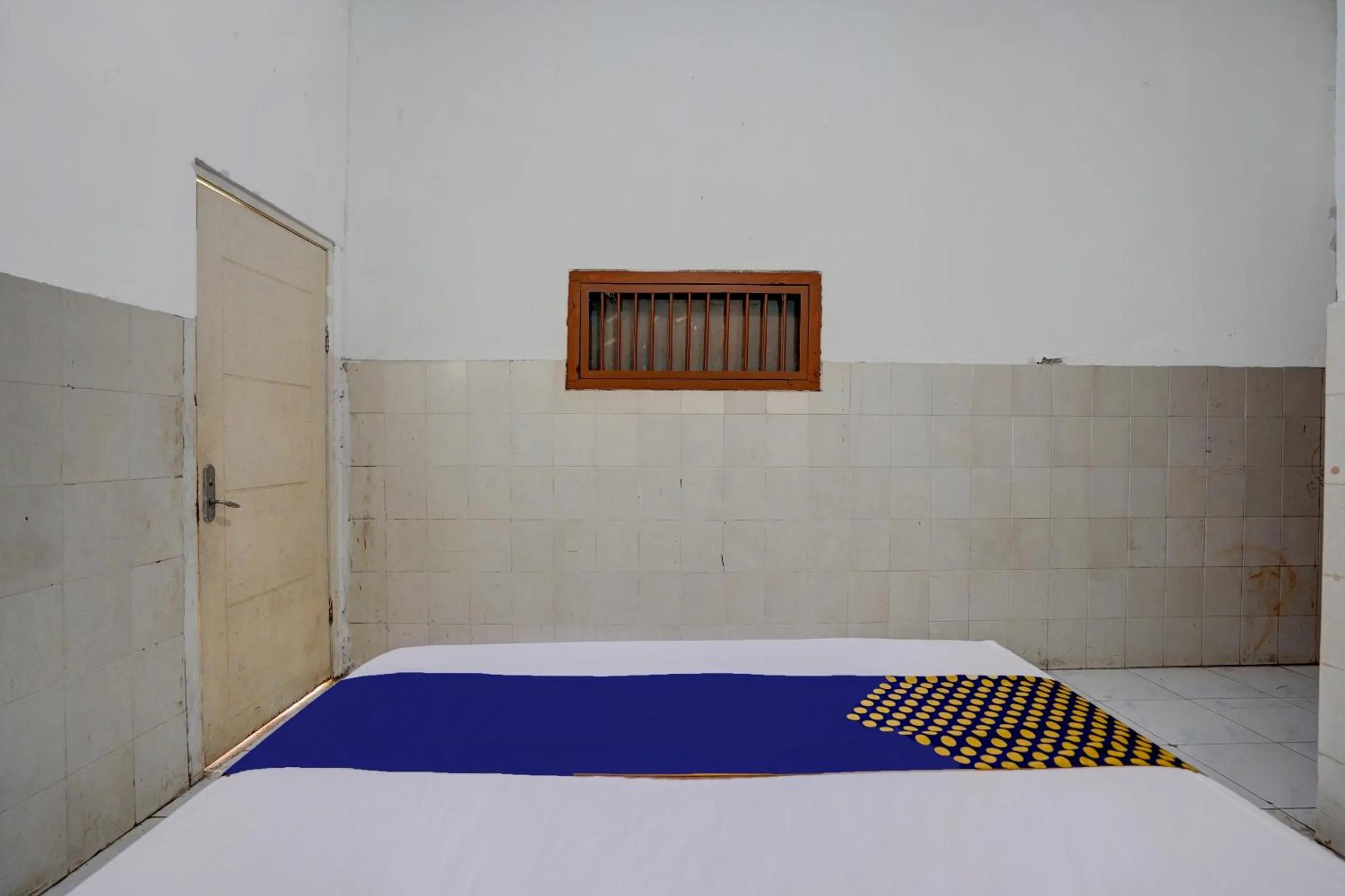 Bedroom, Bed in Hotel O Homestay Kedamean