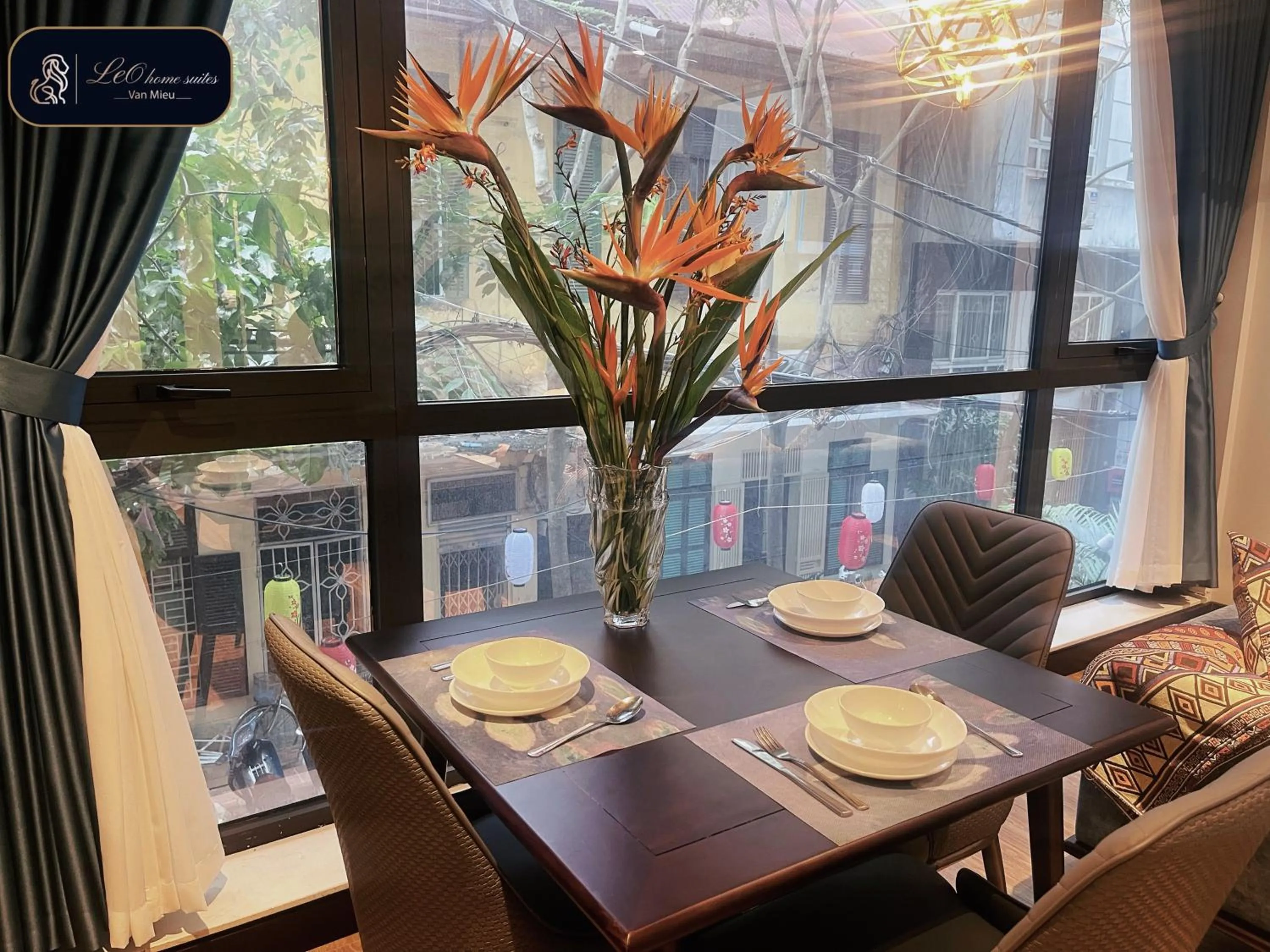 Living room in High-ser Apt w Greenview, Projector and 2BR incenter - So warmly and spacious