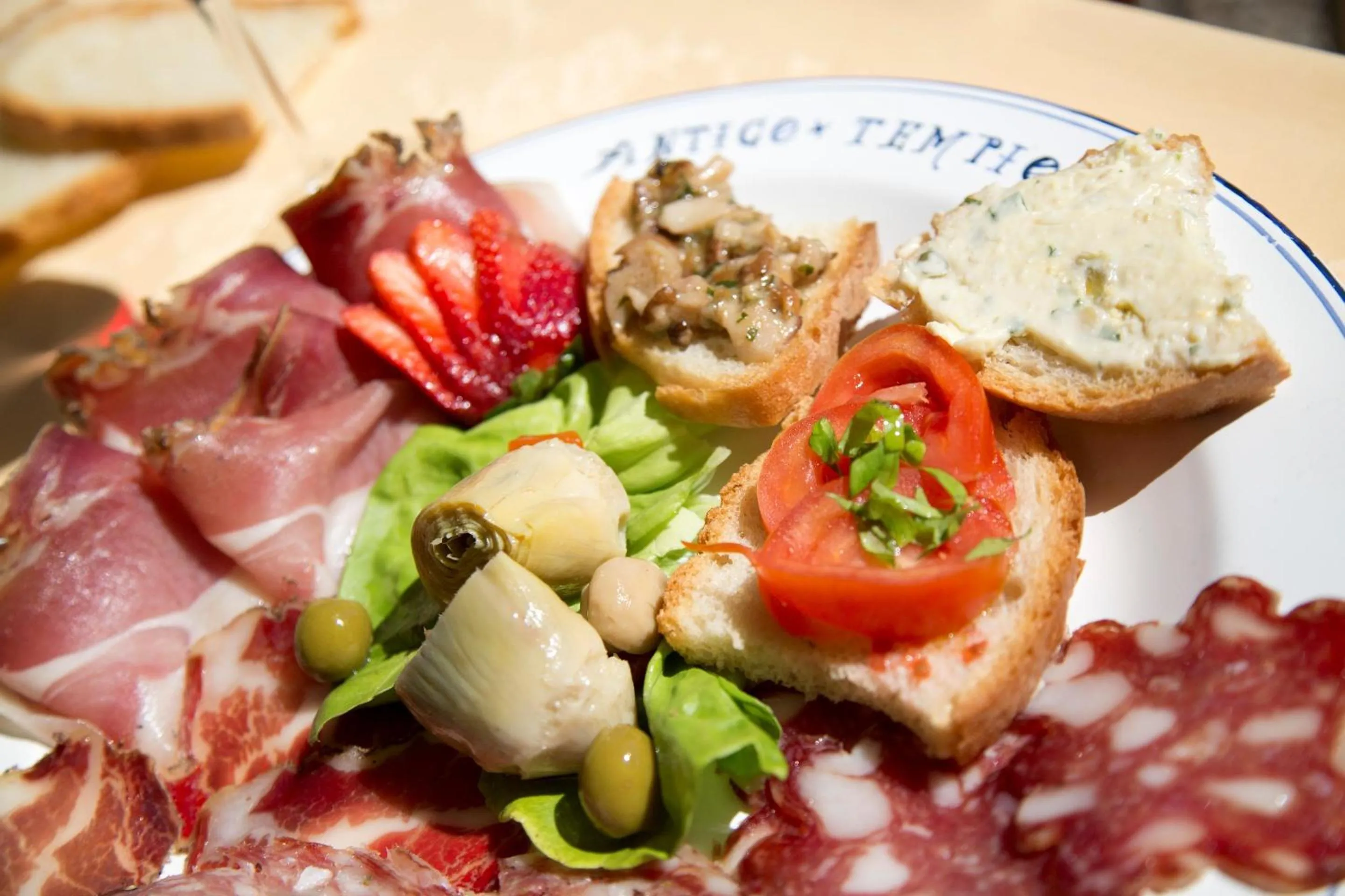 Restaurant/places to eat in Agriturismo San Galgano