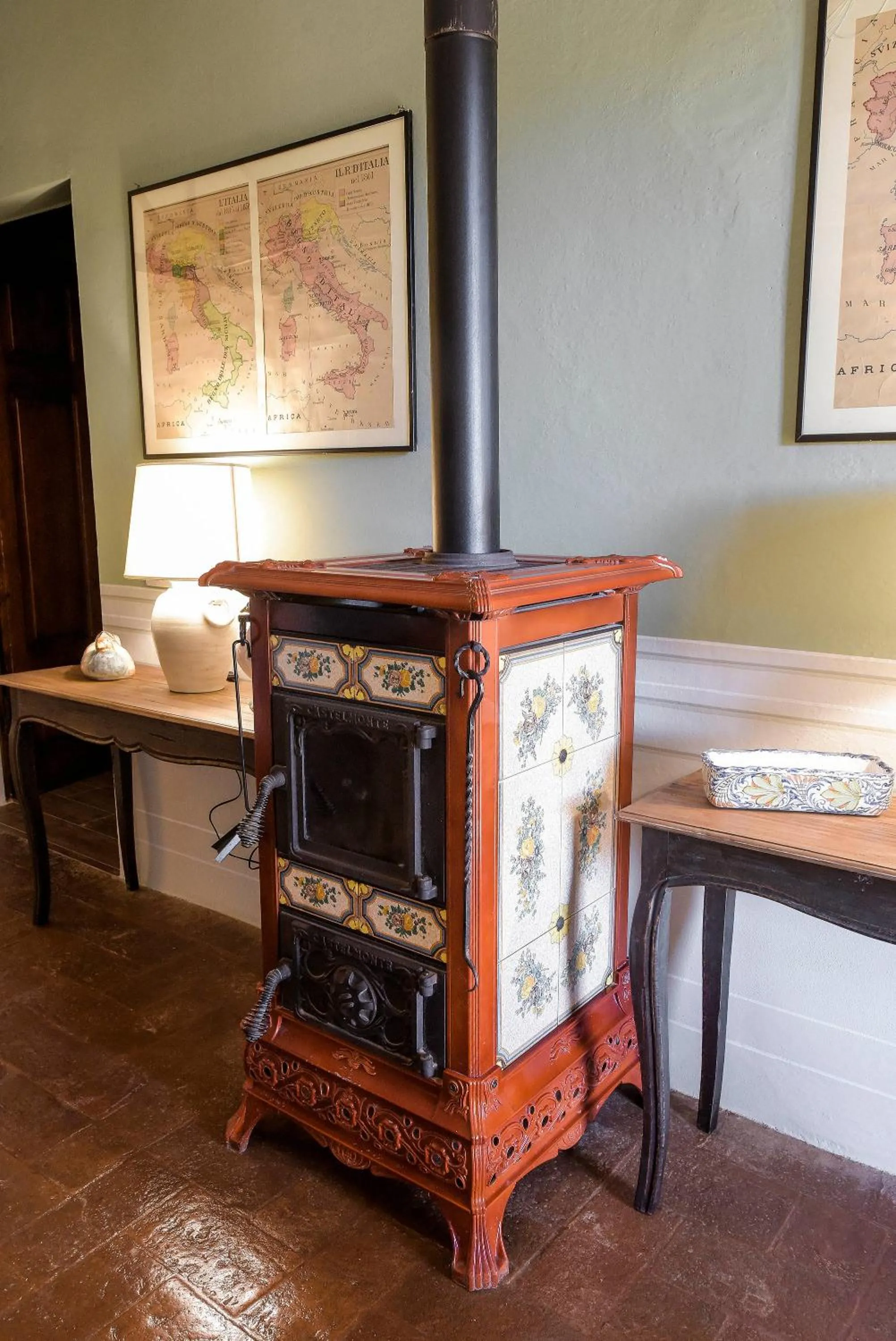 Communal lounge/ TV room in Agriturismo San Galgano