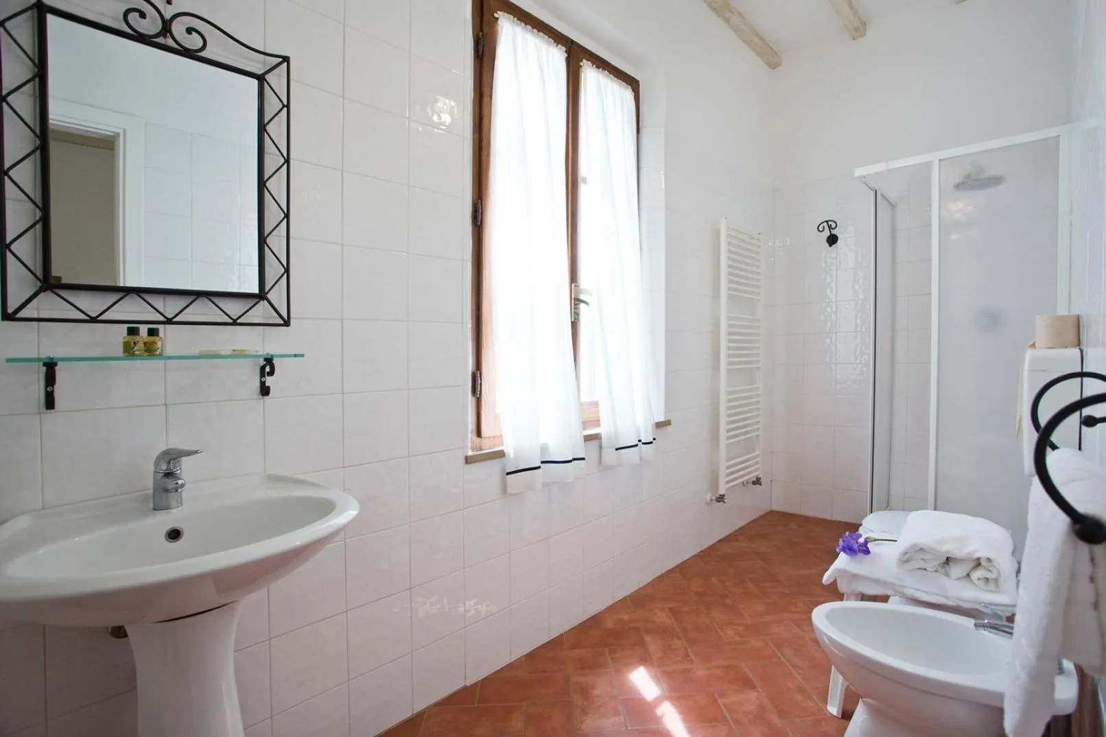 Bathroom in Agriturismo San Galgano