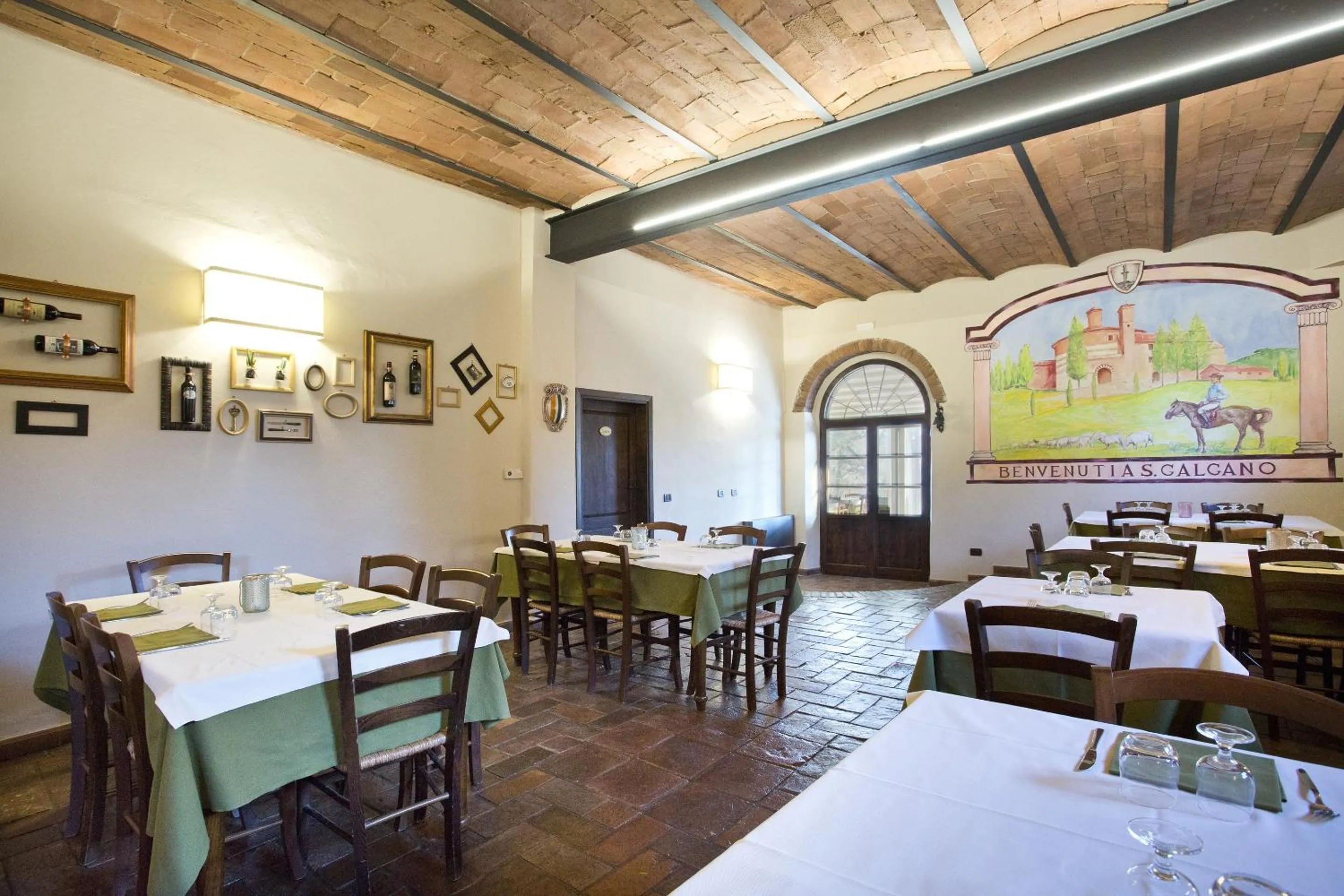 Restaurant/places to eat in Agriturismo San Galgano
