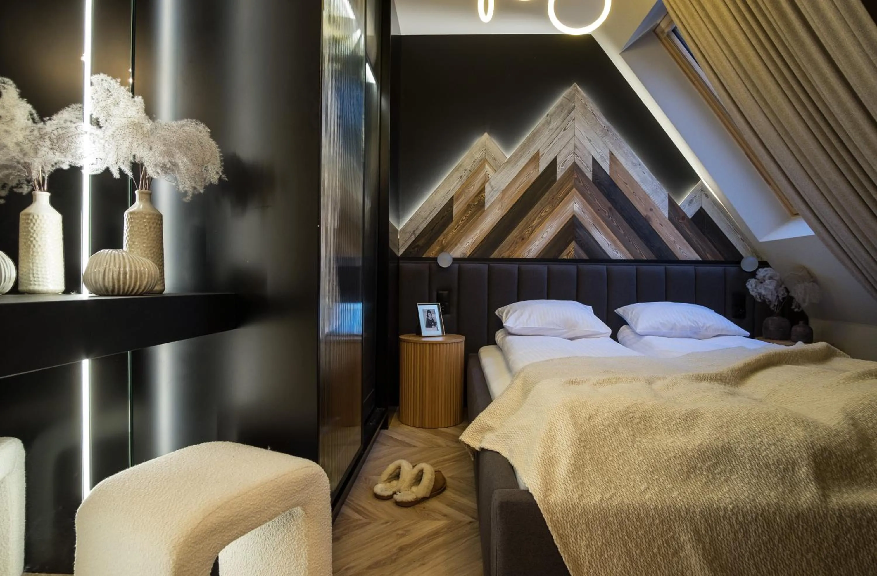 Bedroom, Bed in Apart-Center Złota Residence