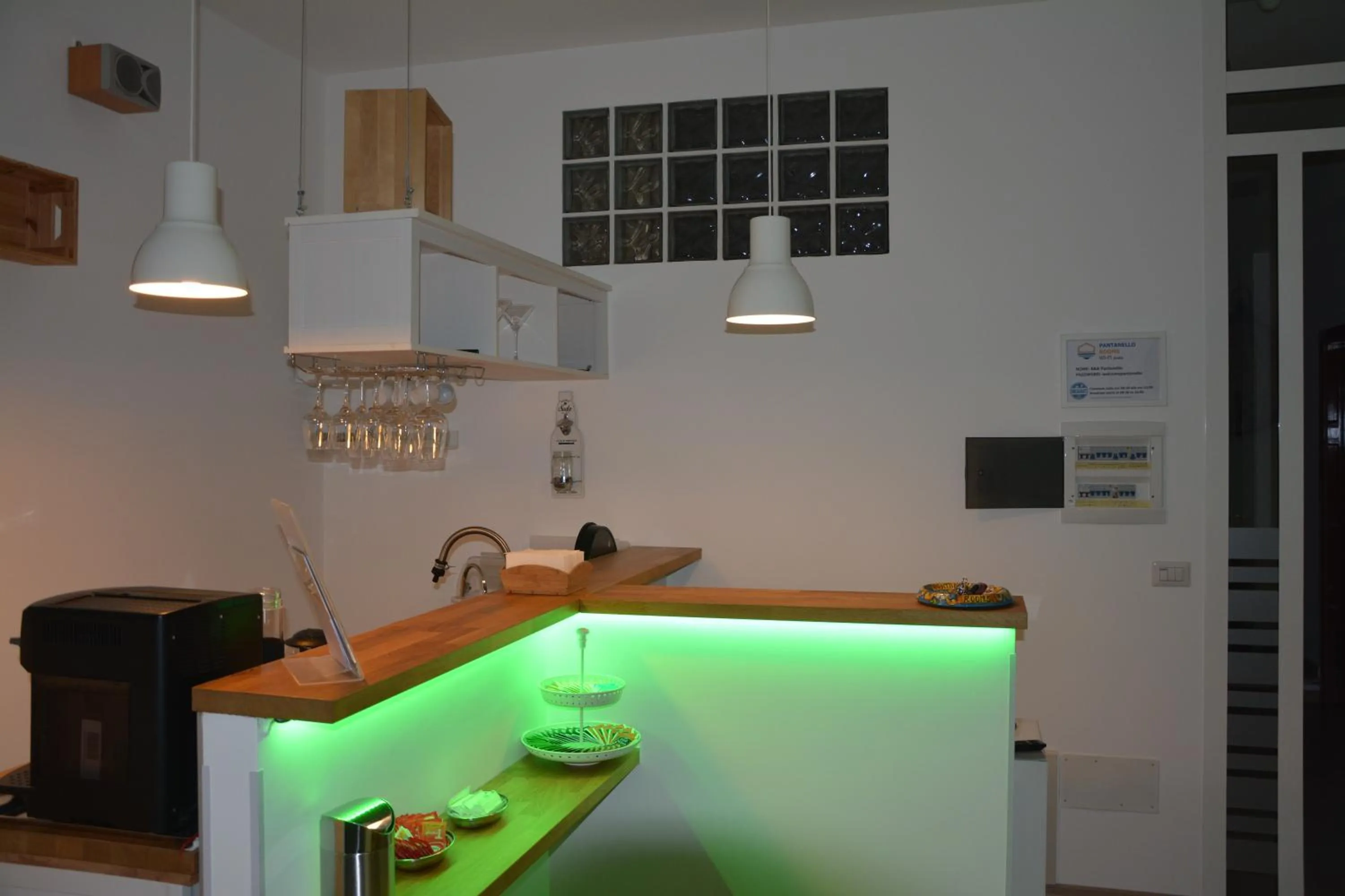 Restaurant/places to eat in Pantanello Rooms Avola