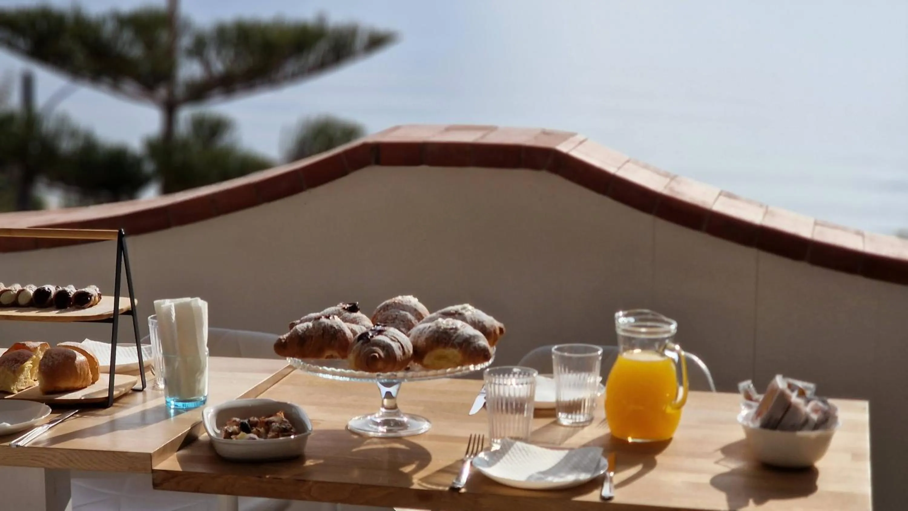 Restaurant/places to eat in Pantanello Rooms Avola