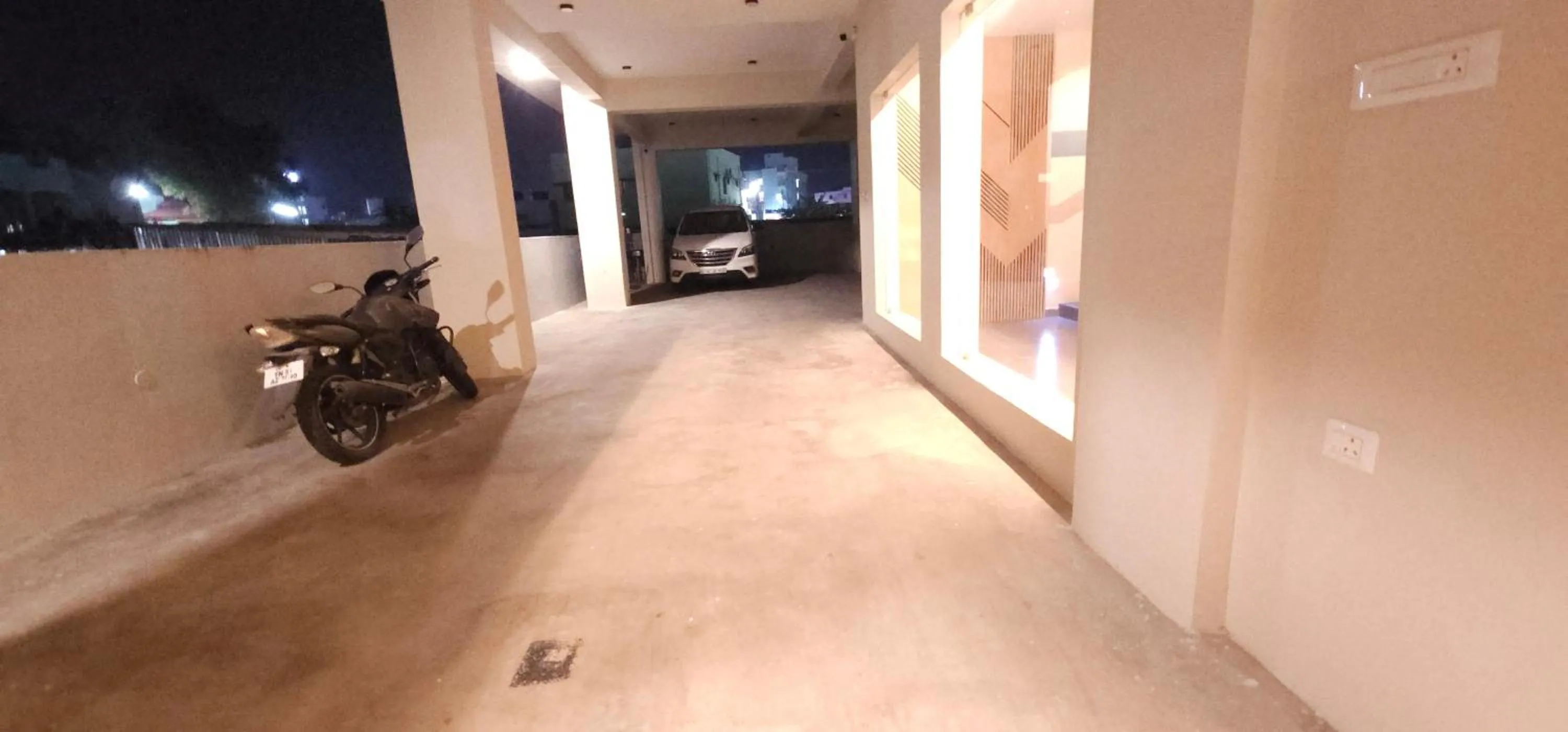 Parking in ELITE RESIDENCY