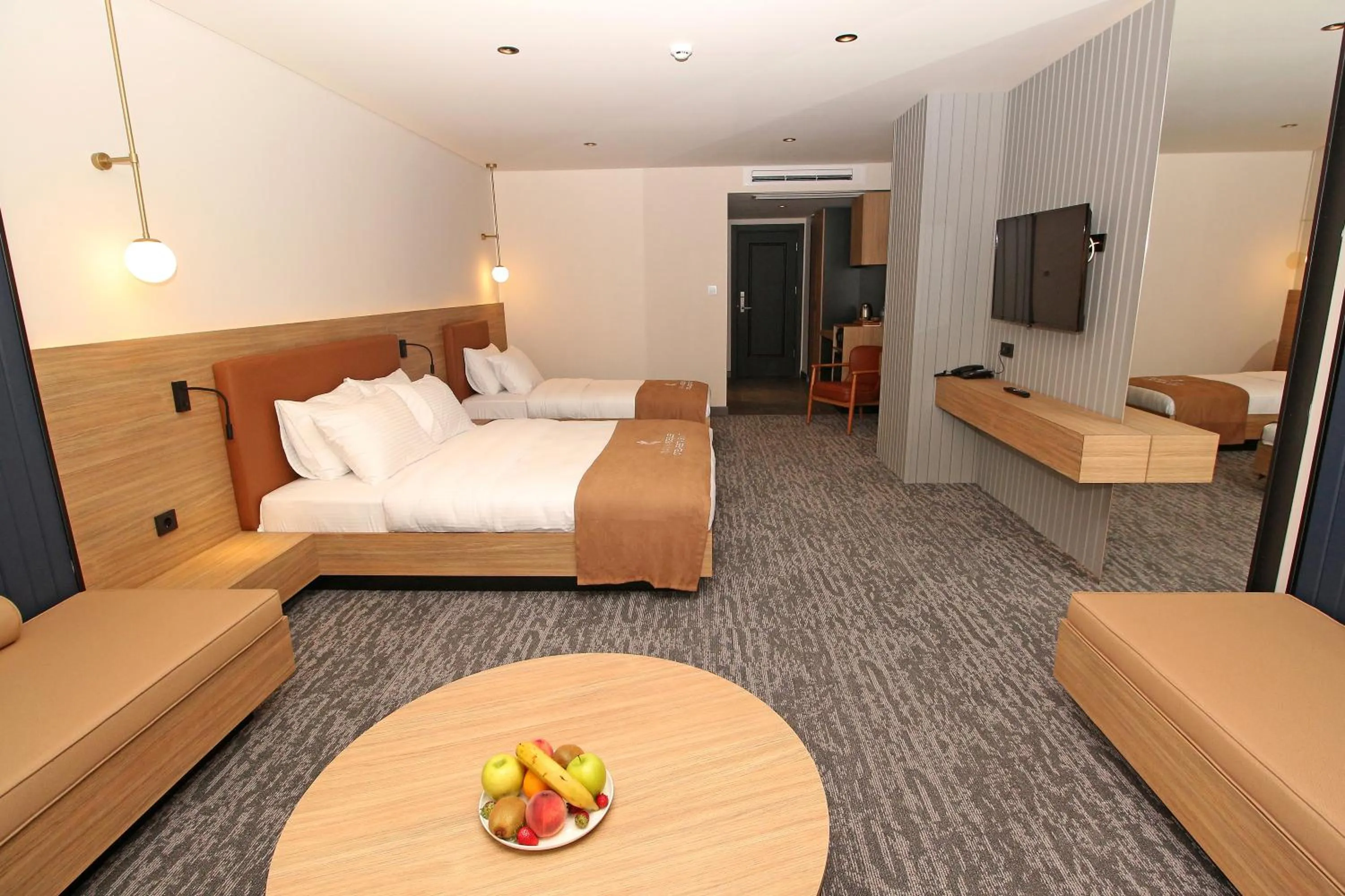 Photo of the whole room, Bed in İnanlar City Hotel