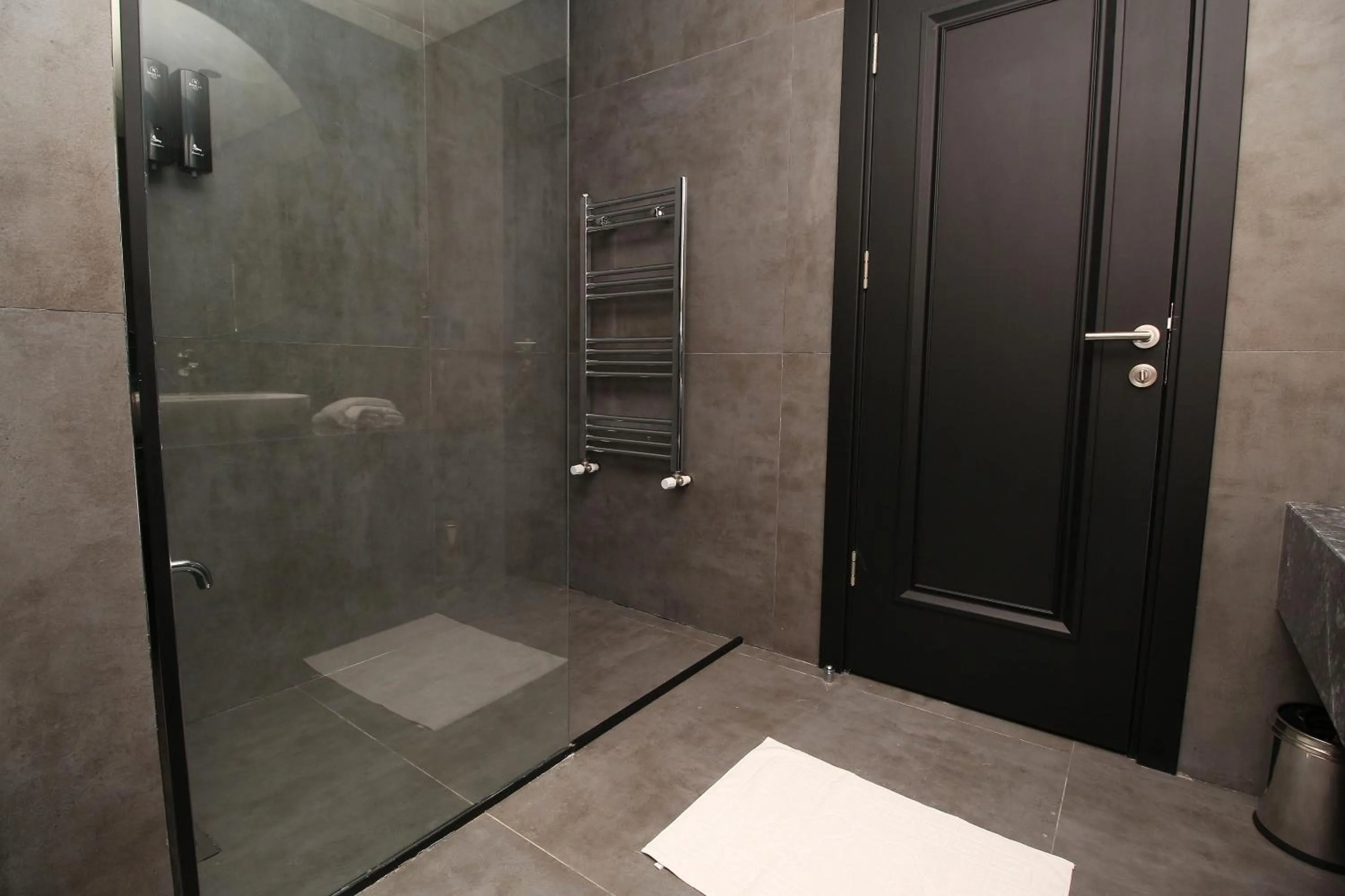 Shower in İnanlar City Hotel