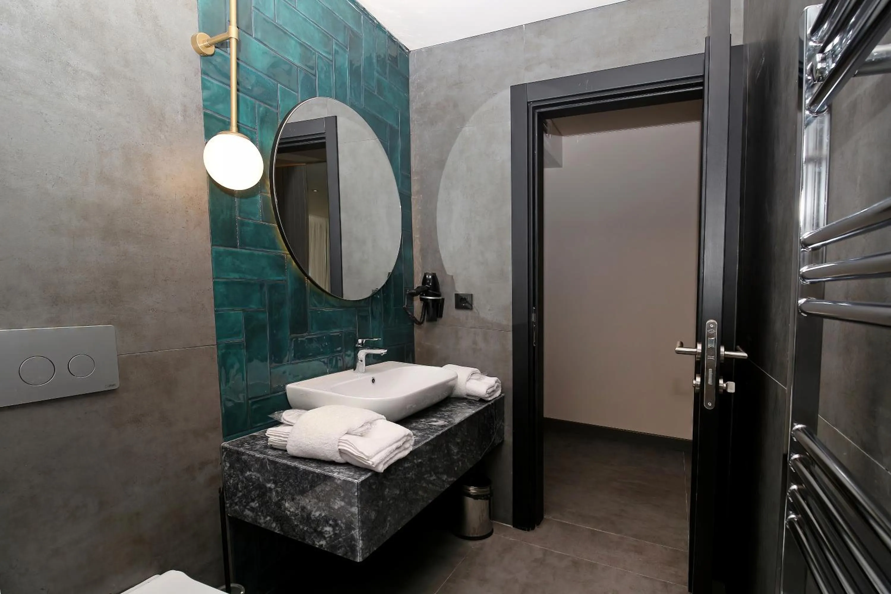 Shower, Bed in İnanlar City Hotel