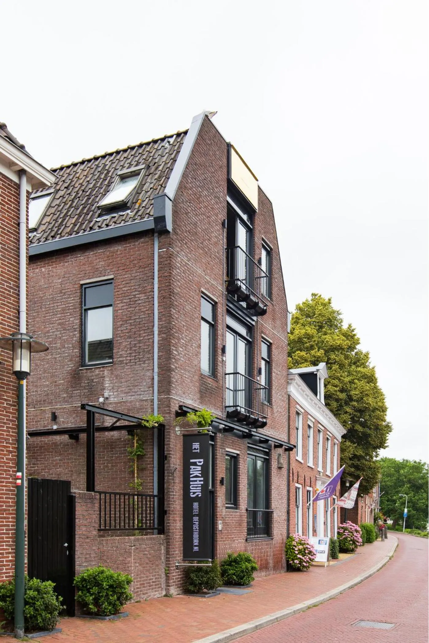 Property building in Hotel Café Restaurant De Posthoorn