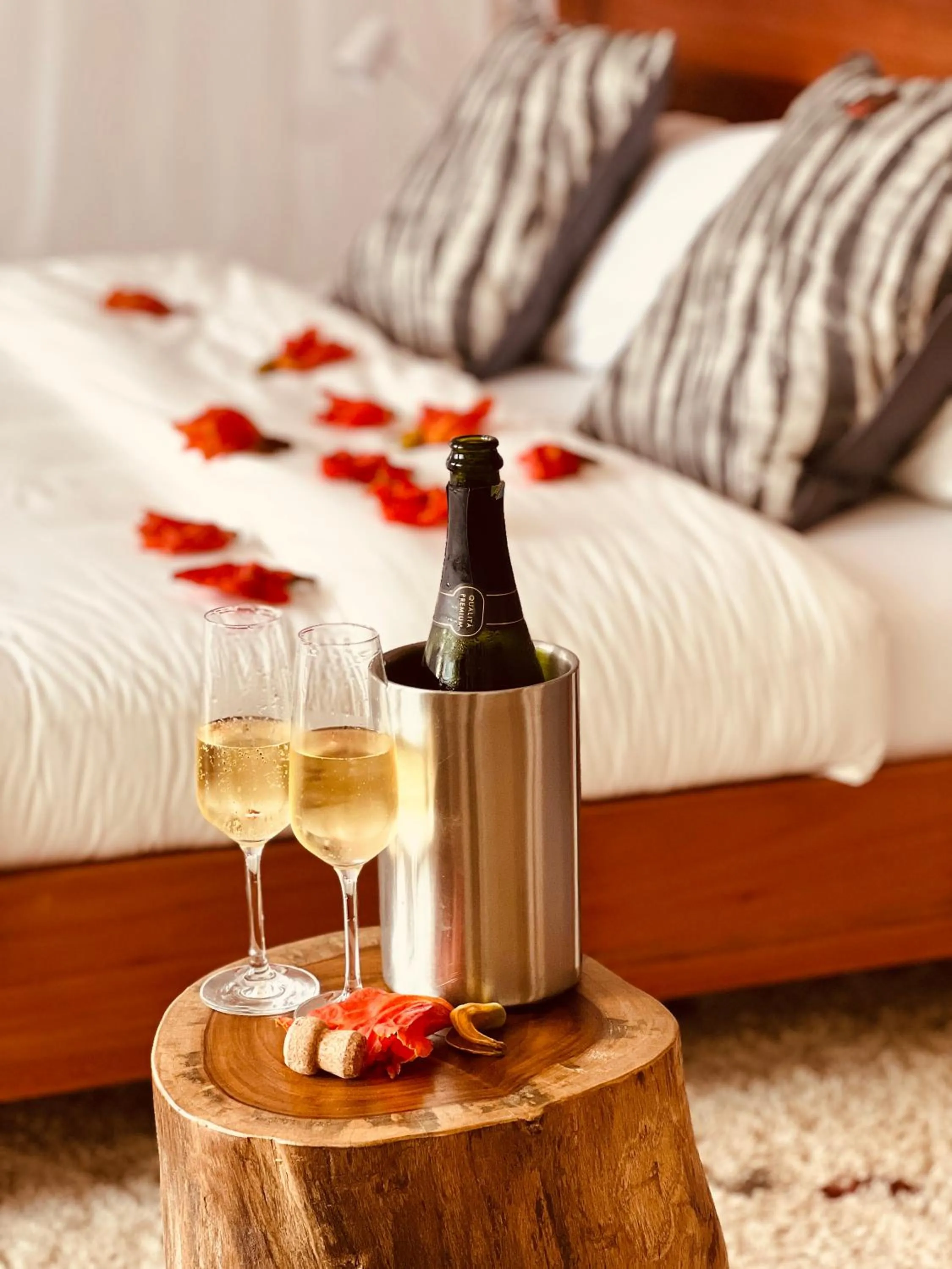 Property building, Bed in Kaliwa Lodge