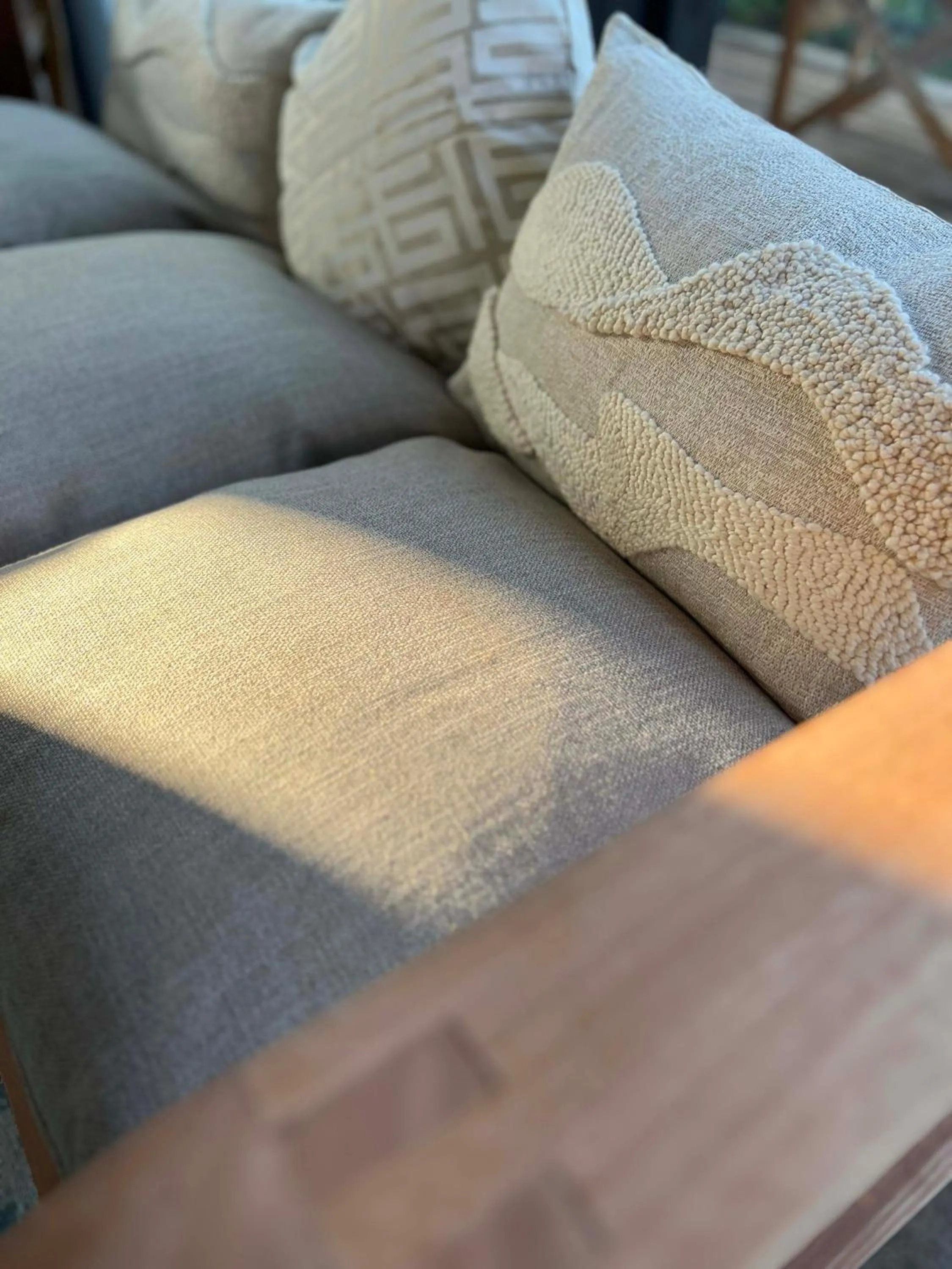 Living room in Kaliwa Lodge